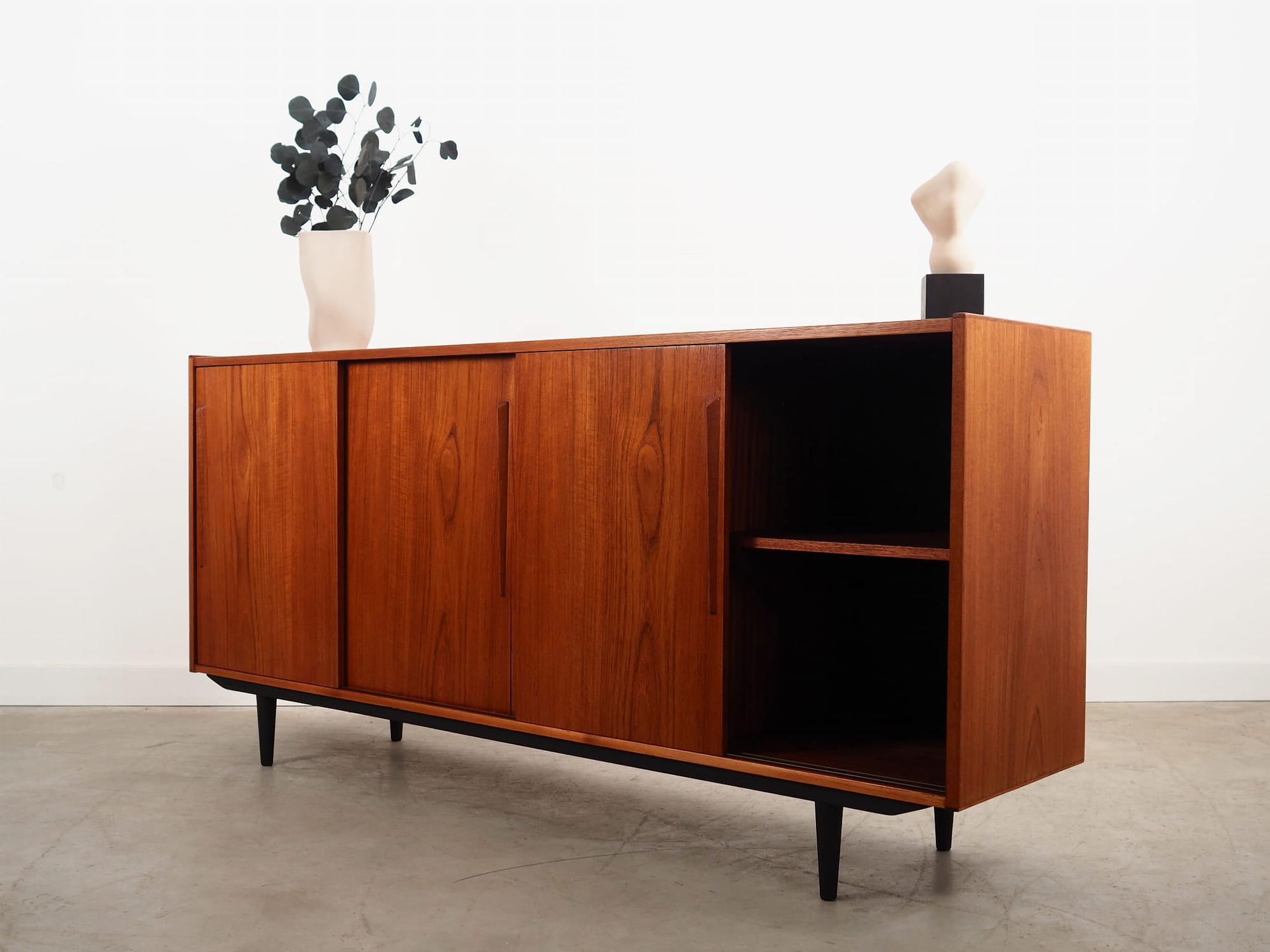 Sideboard teak 1970s 4