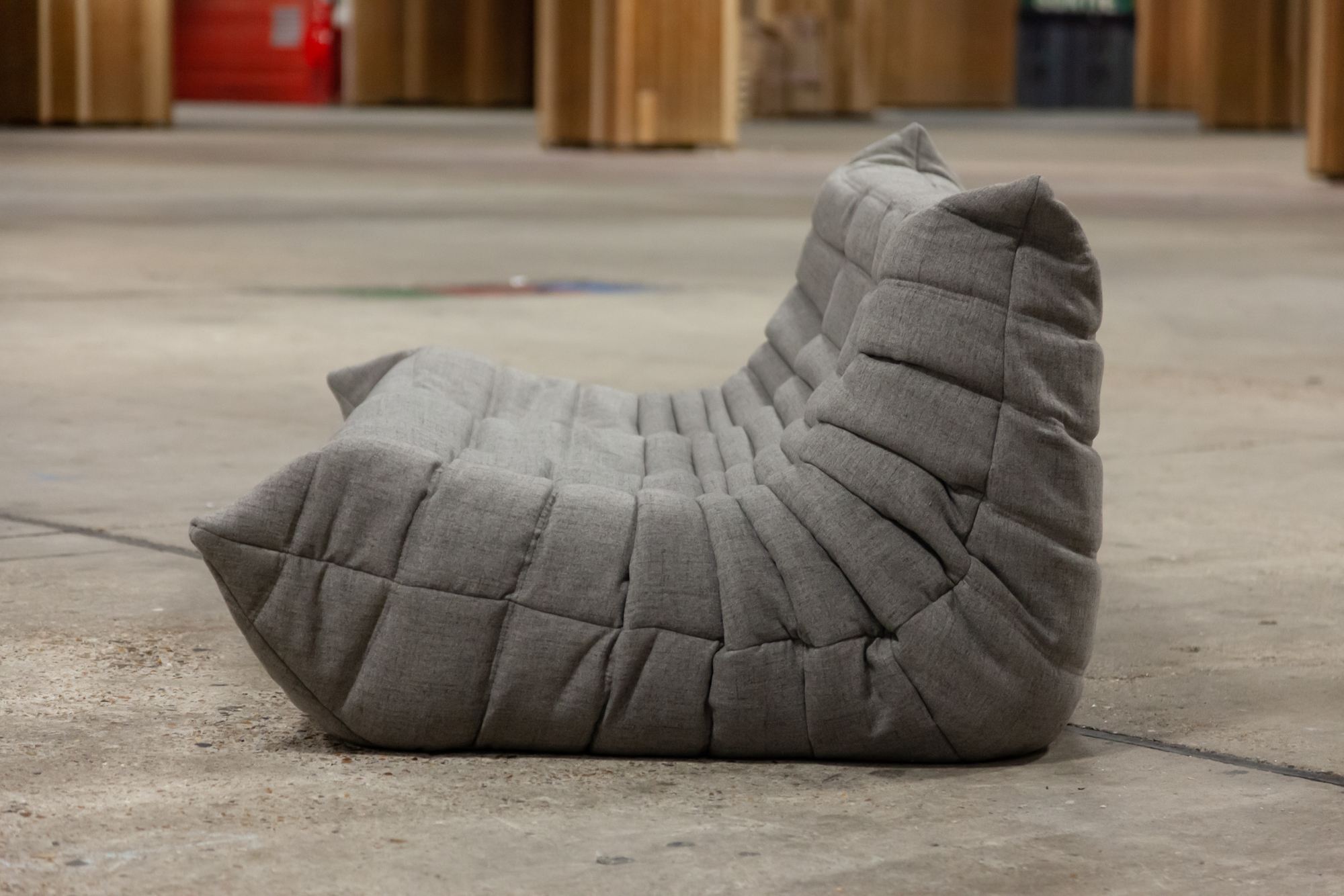 Divano Togo 3 posti tessuto grigio caldo 2