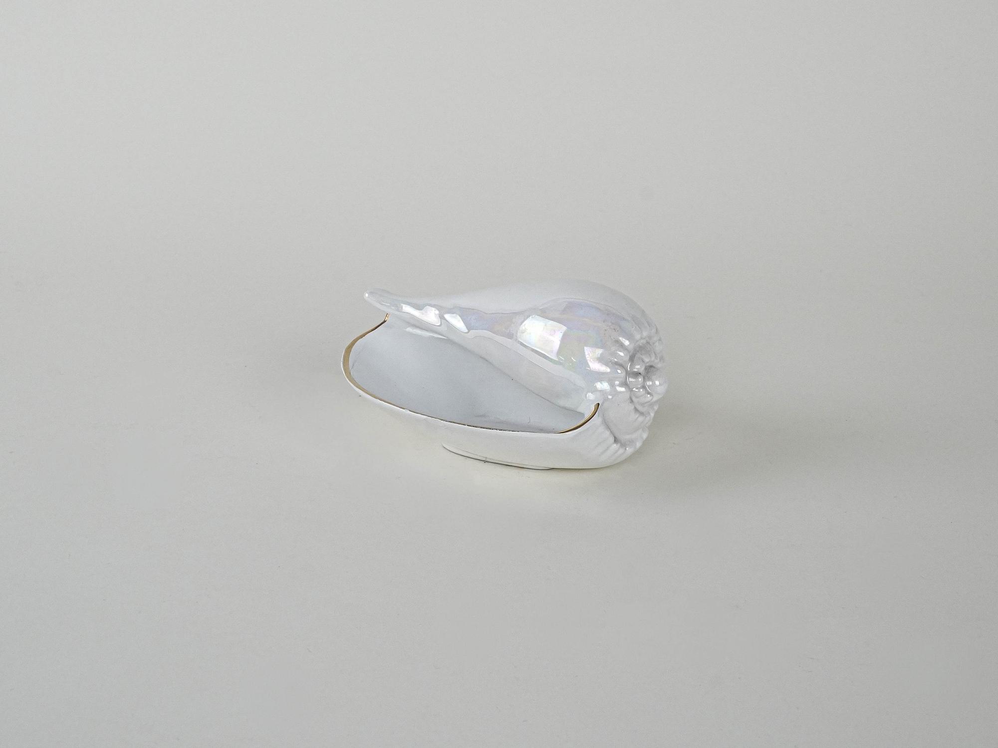 Porcelain-Shell White 1970s 1