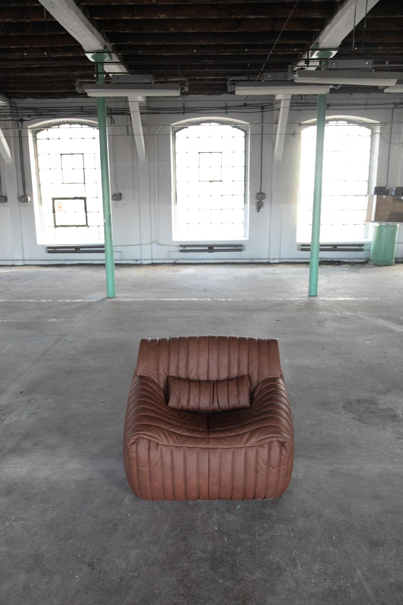 Togo Armchair Smooth Leather Folk Brown 1