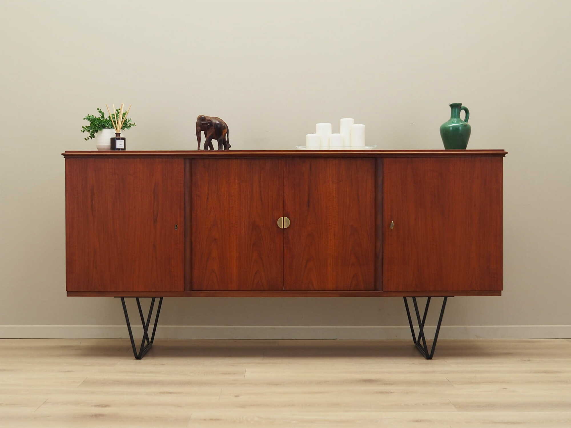 Vintage Sideboard Teakholz Braun 1970er Jahre 1