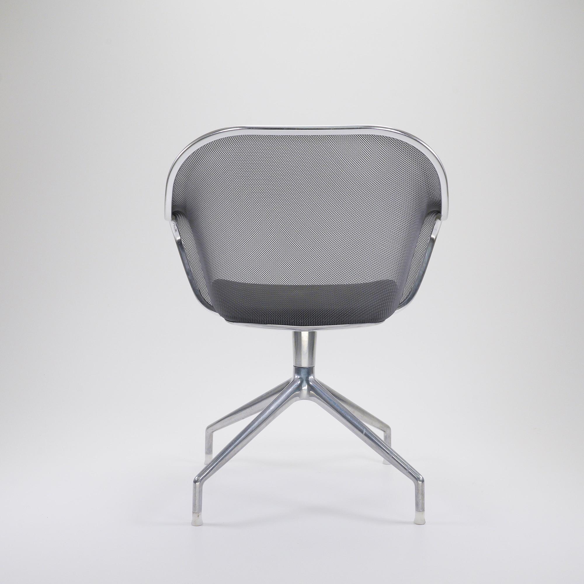 IU4 Iuta Armchair Chrome Black 2
