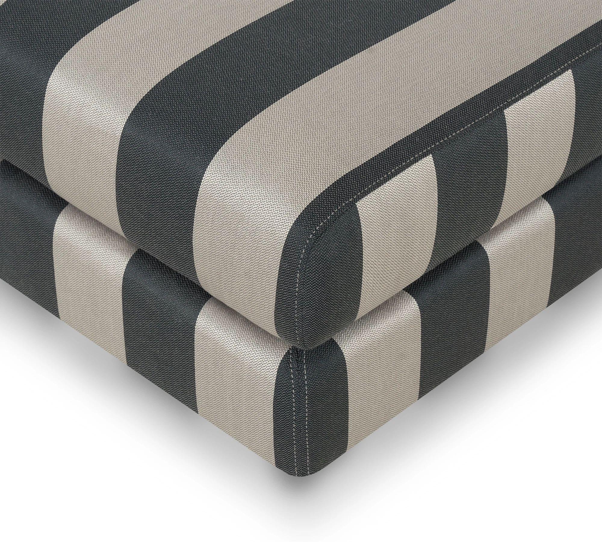 Dylan Hocker Line Latte Black 7