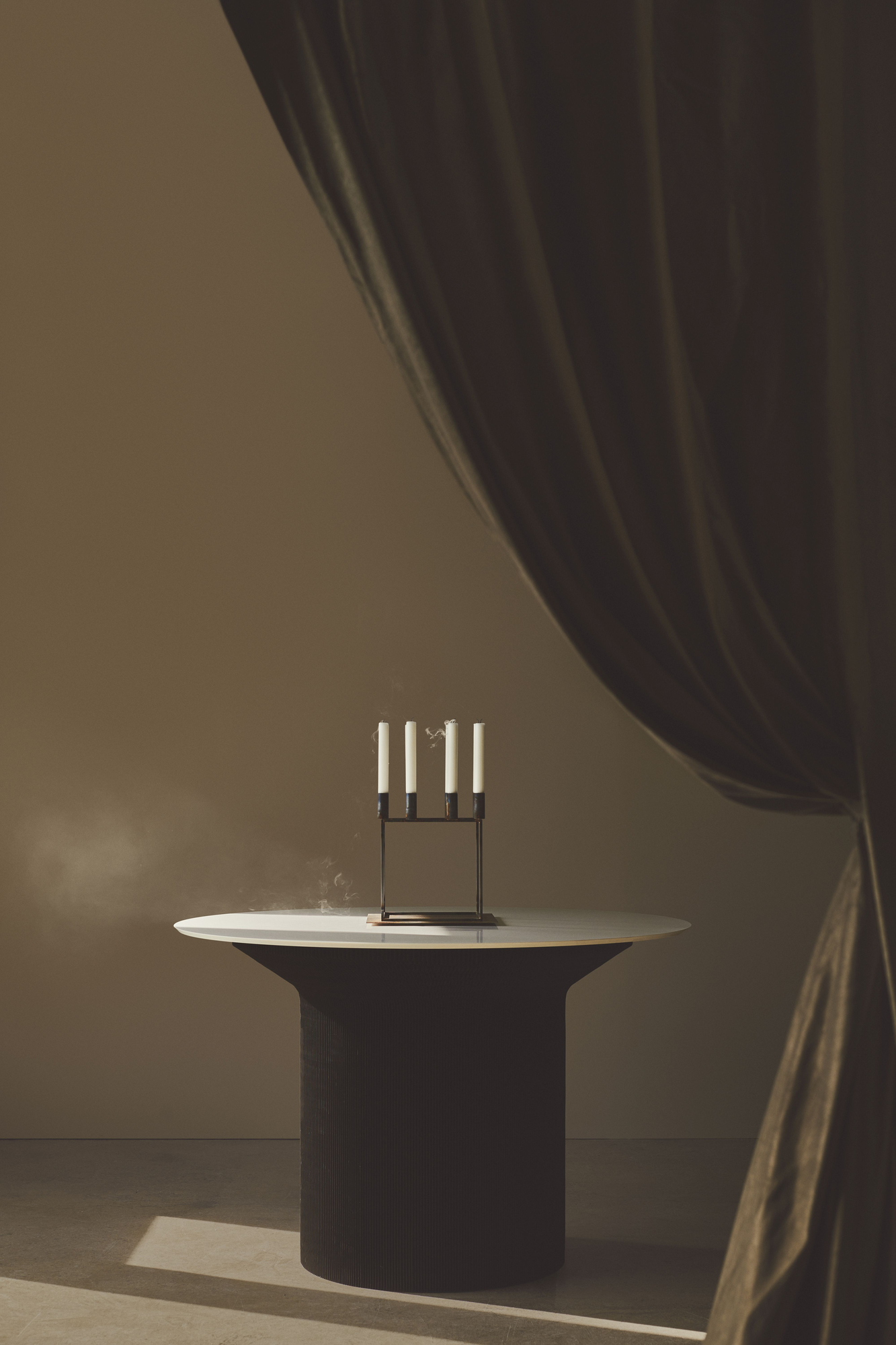 Kubus 8 Raw Limited Edition Kerzenhalter Braun 4