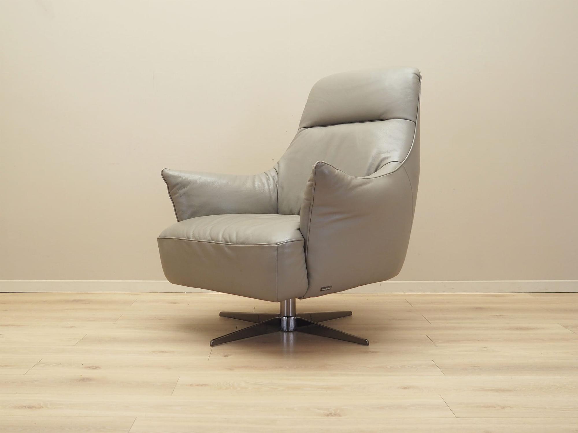 Swiveling armchair leather 1990s 2