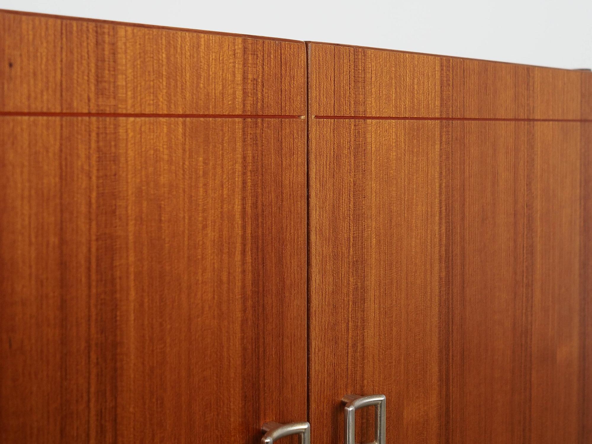 Armadio in teak marrone anni '70 8