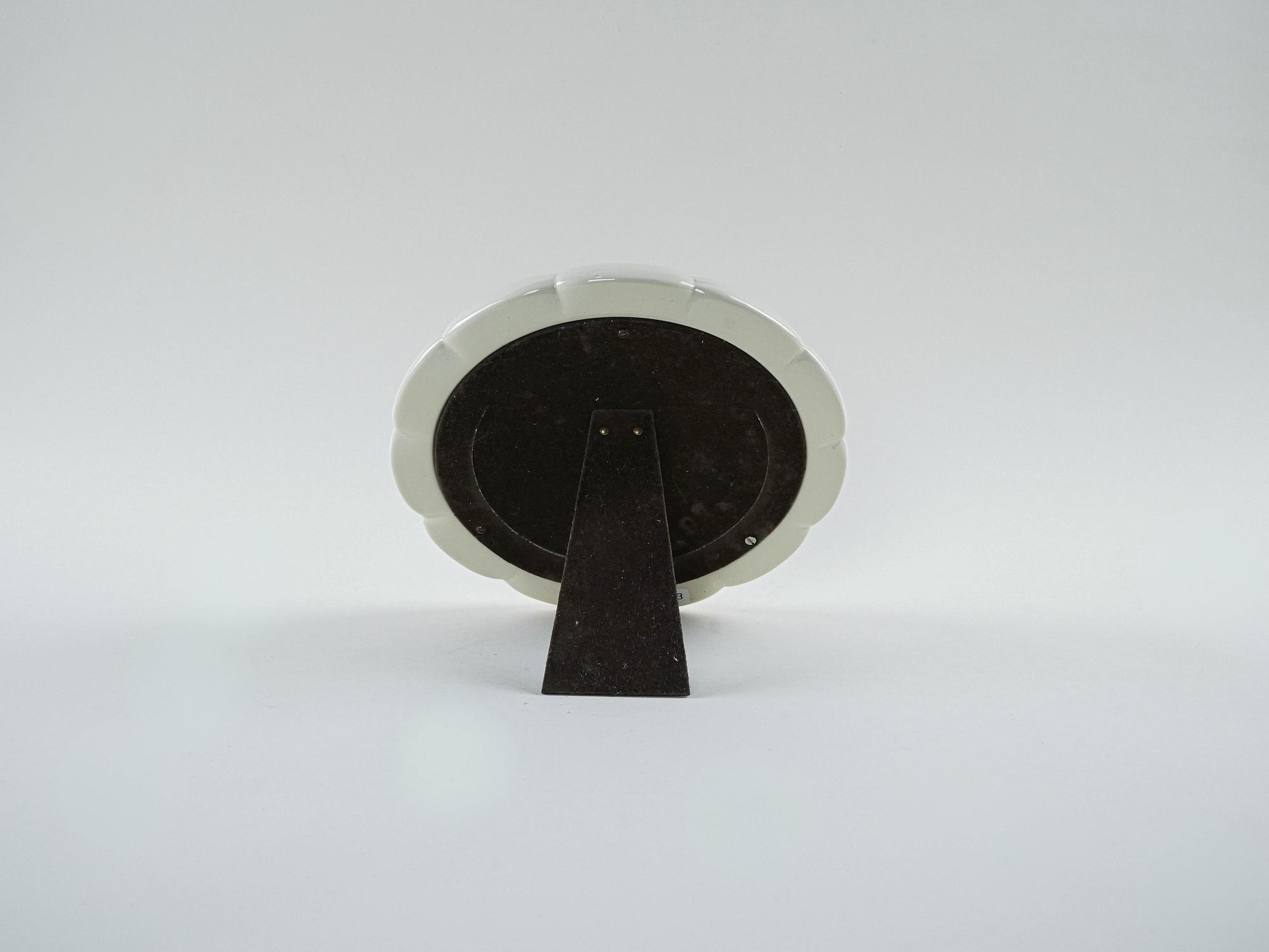 Porcelain frame Cream 1970s 4