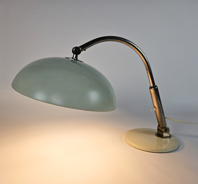 Tischlampe Model P-144 Hala Zeist H. Th. Busquet Creme 4