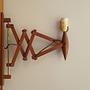 Scissor Wandleuchte Teakholz 1970er Jahre 1