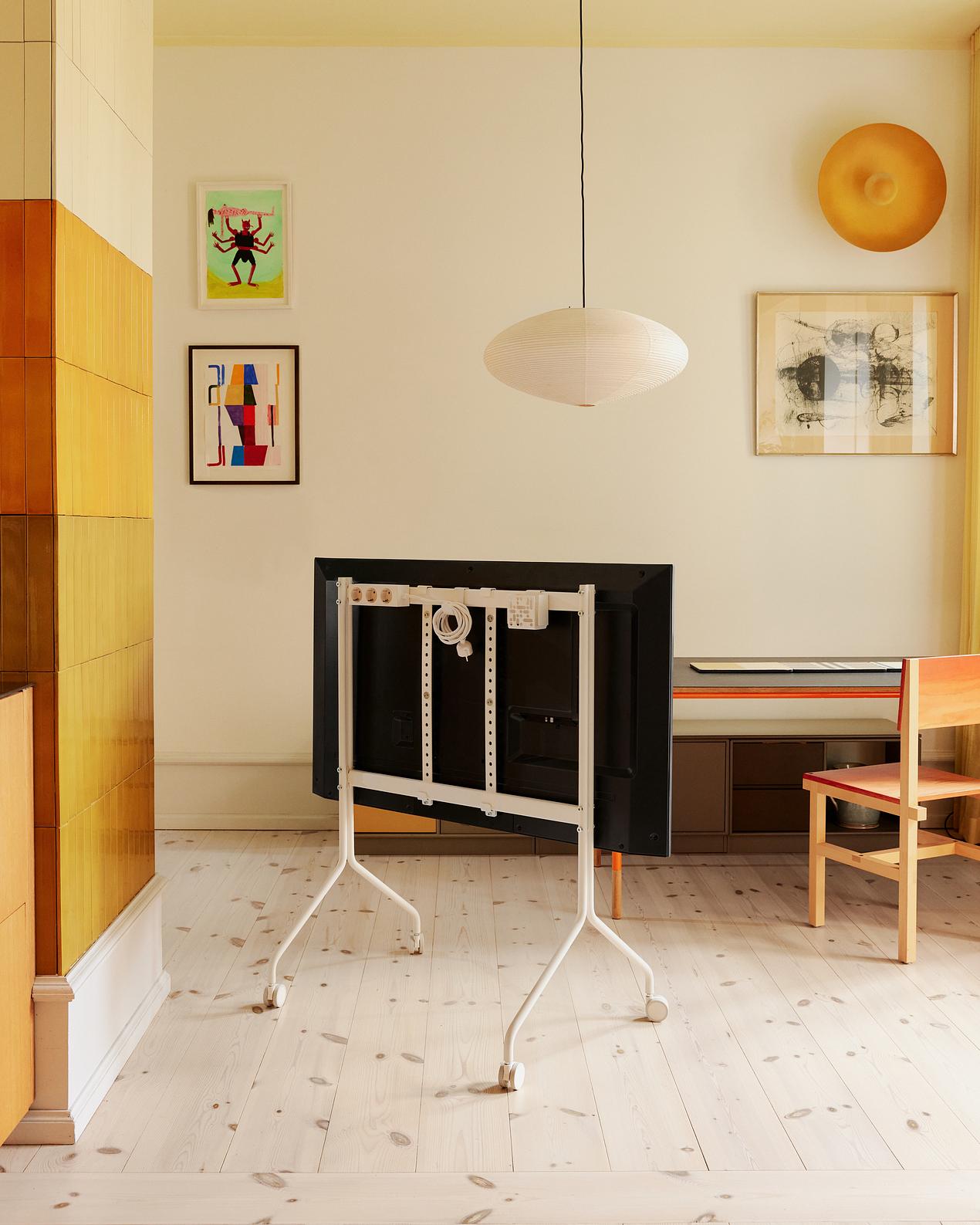 Moon Rollin' TV-Ständer Beige 6