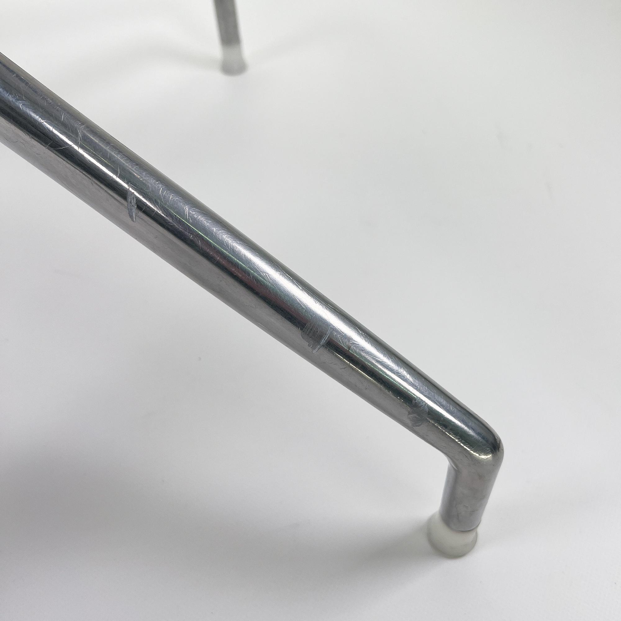 IU4 Iuta Armchair Chrome Black 4