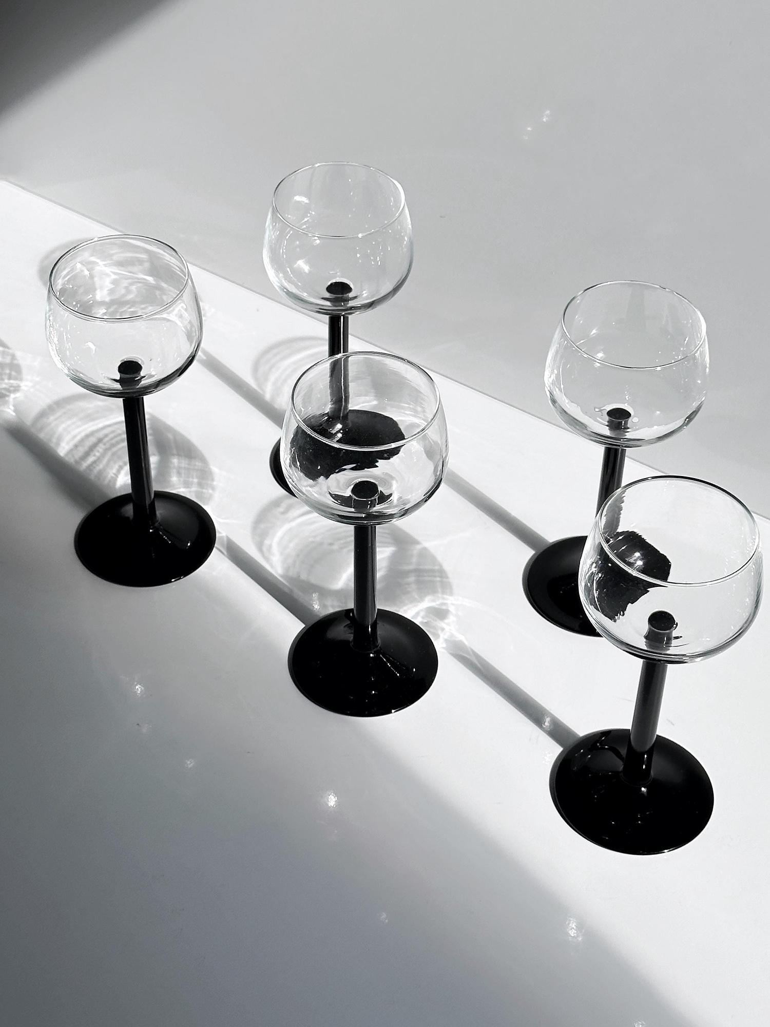 5x Vintage bicchiere da vino nero anni '80 1