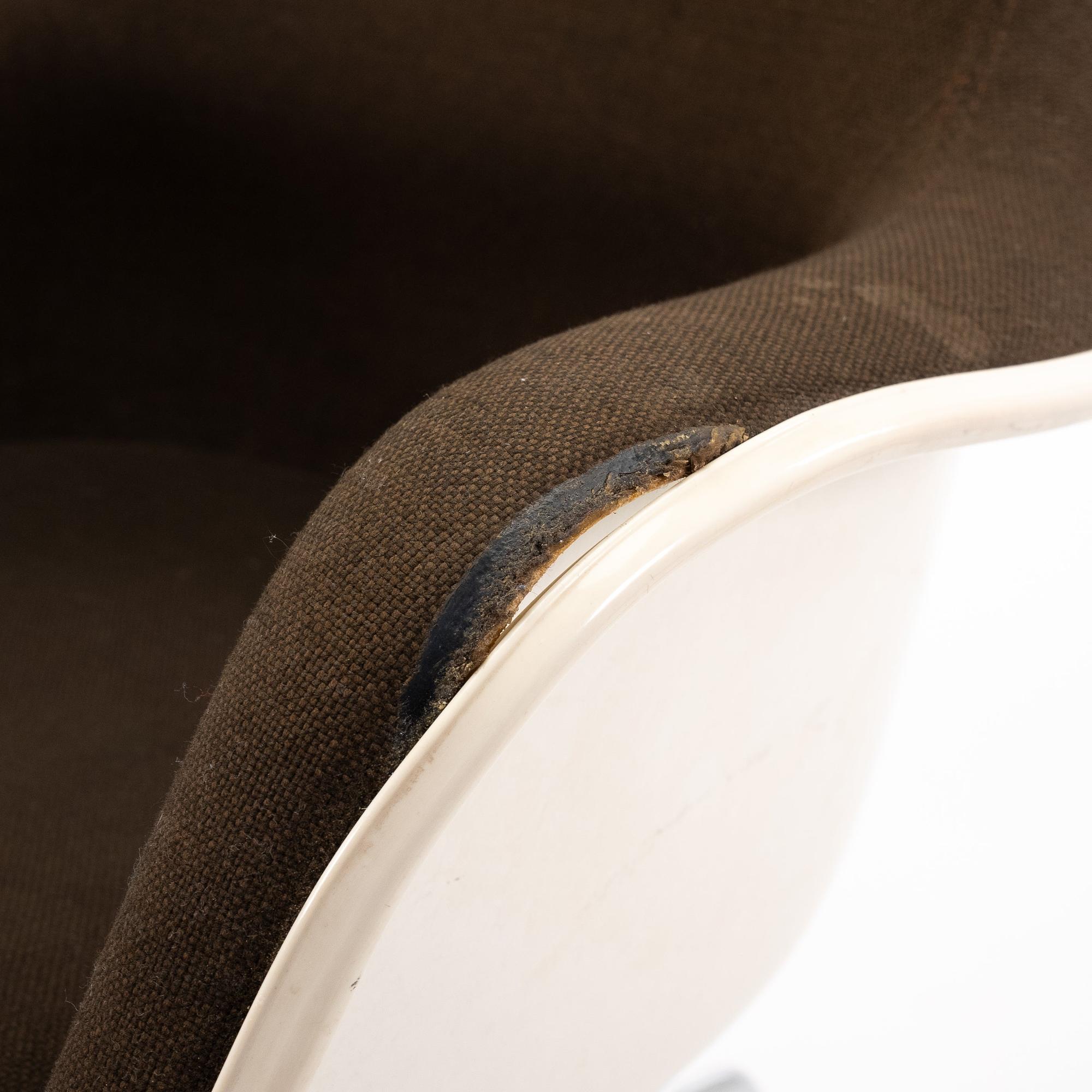 Loose Cushion Armlehnstuhl Braun von Herman Miller 7