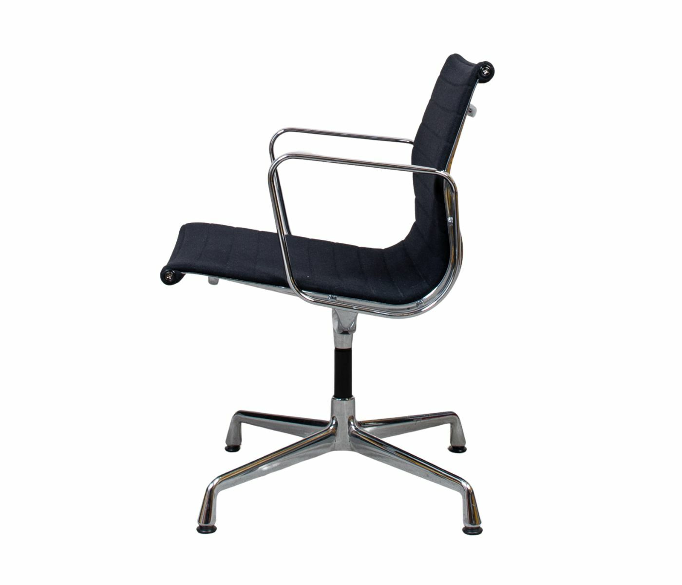 Eames EA108 Aluminium Chair Schwarz 3