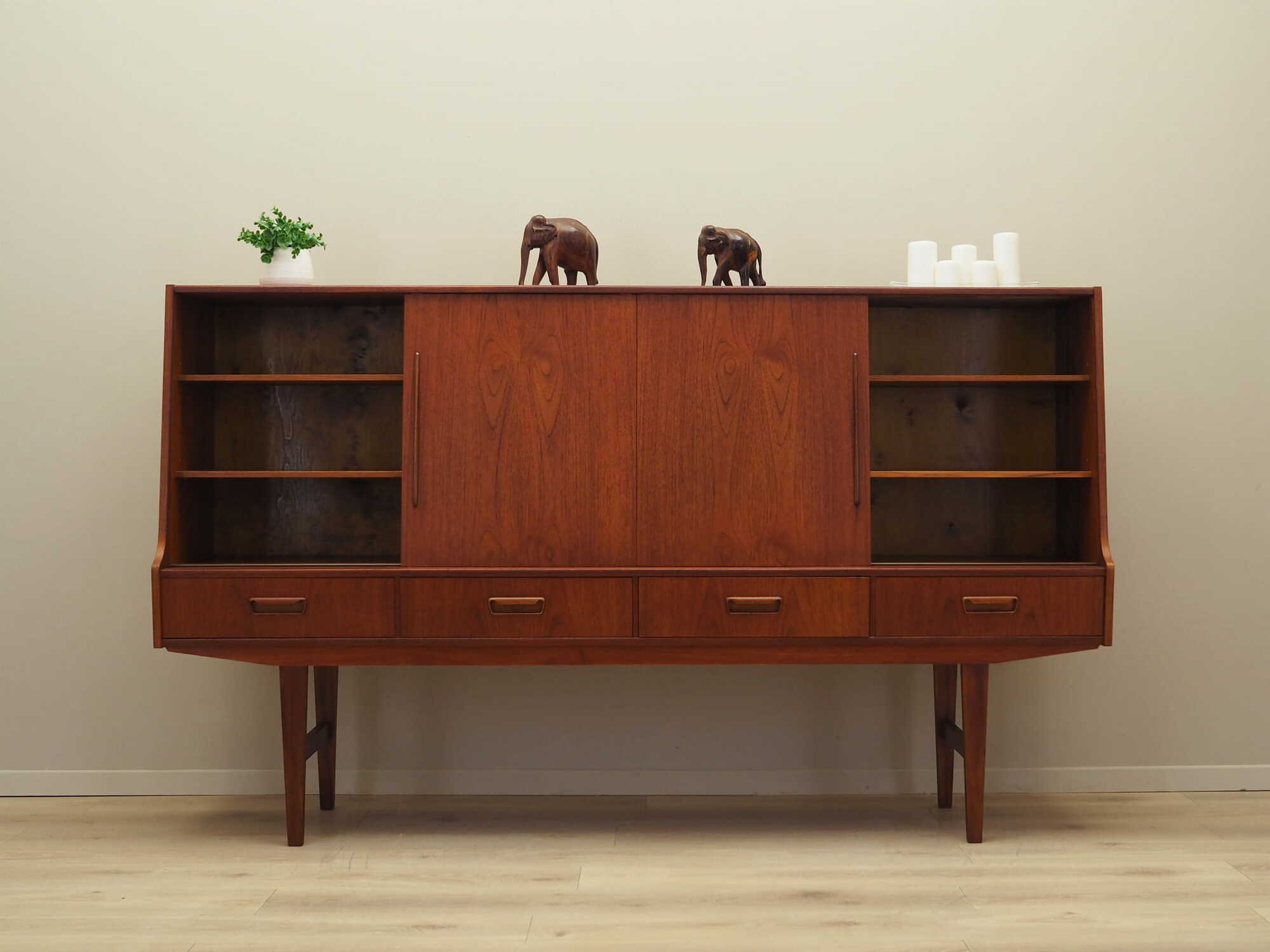 Highboard Teakholz Braun 1960er Jahre 2