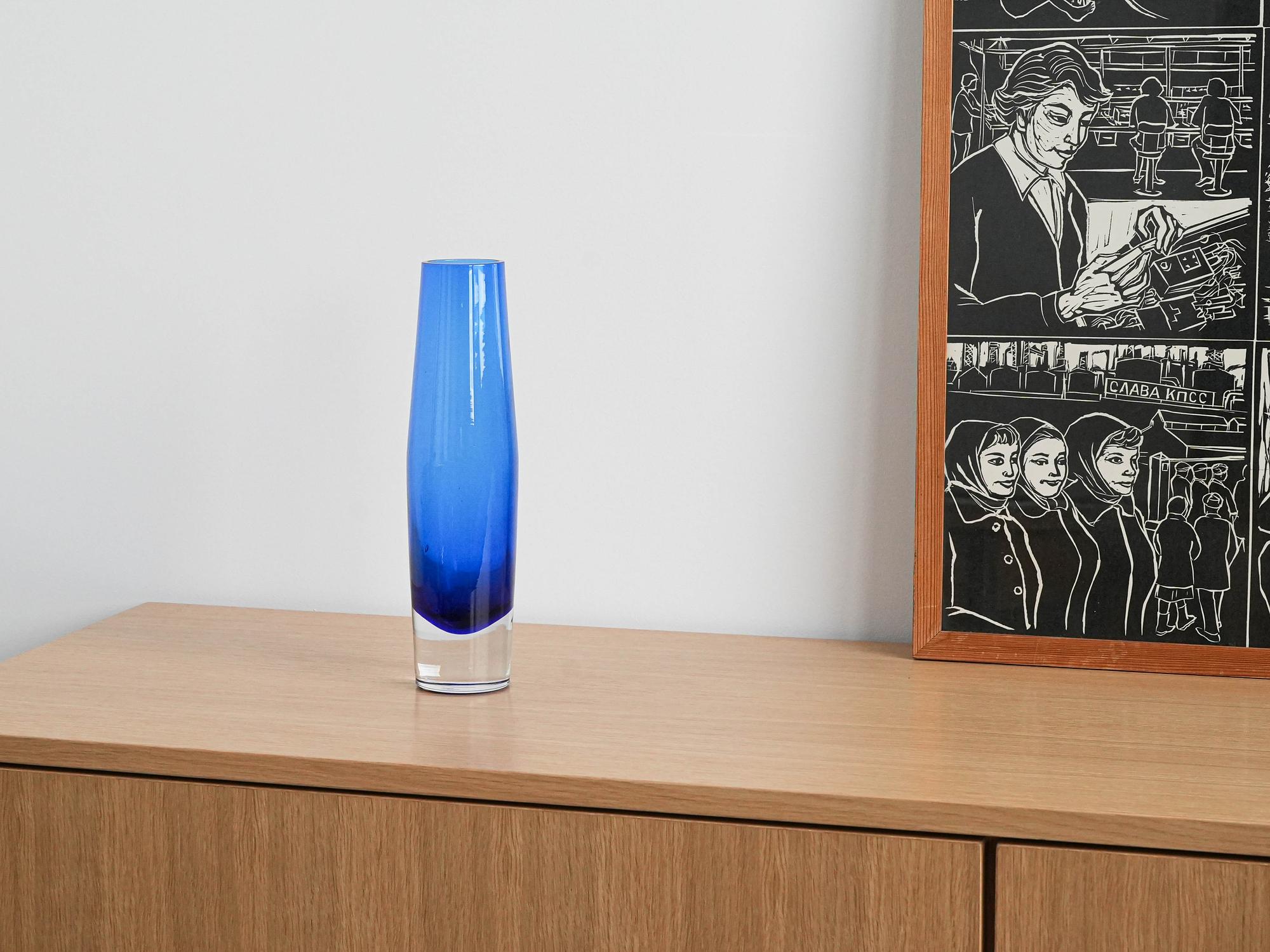 Glass vase Cobalt 1