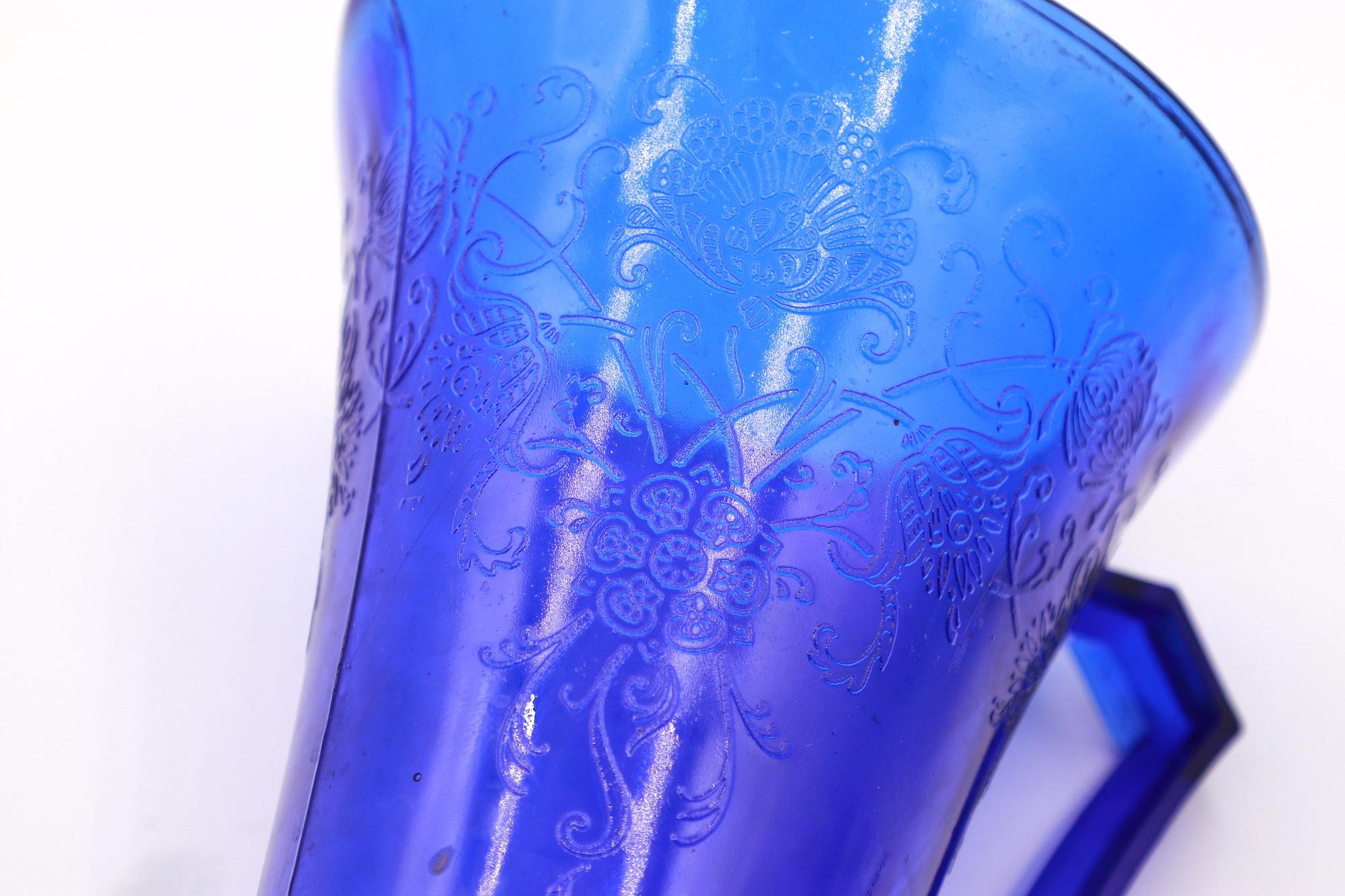 Vintage Caraffa Vetro Pressato Blu Cobalto Anni '70 3