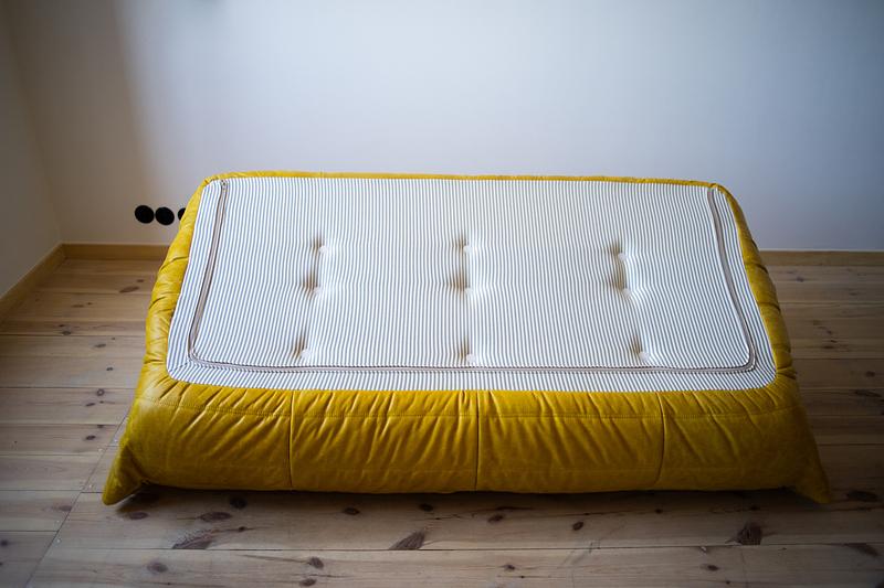 Togo Sofa 3-Sitzer Pull-Up-Leder Gelb 4