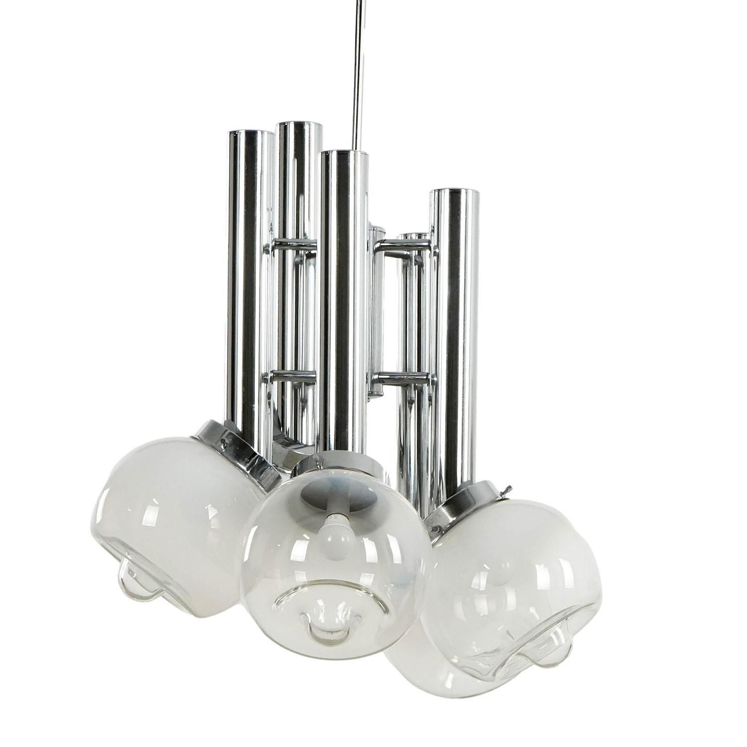 Lampadario bianco anni '70 0