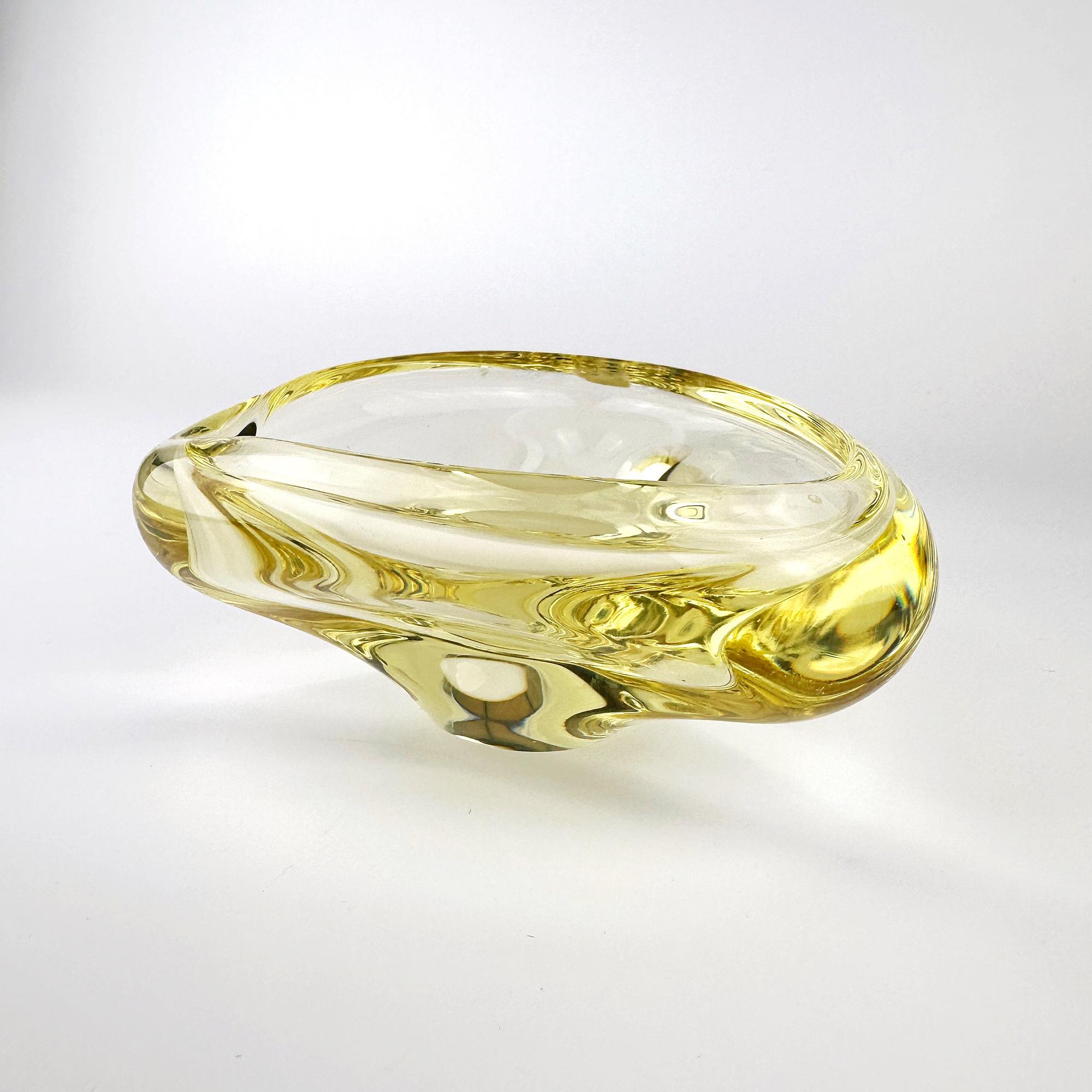 Vintage Aschenbecher Glas Gelb 1930er Jahre 4