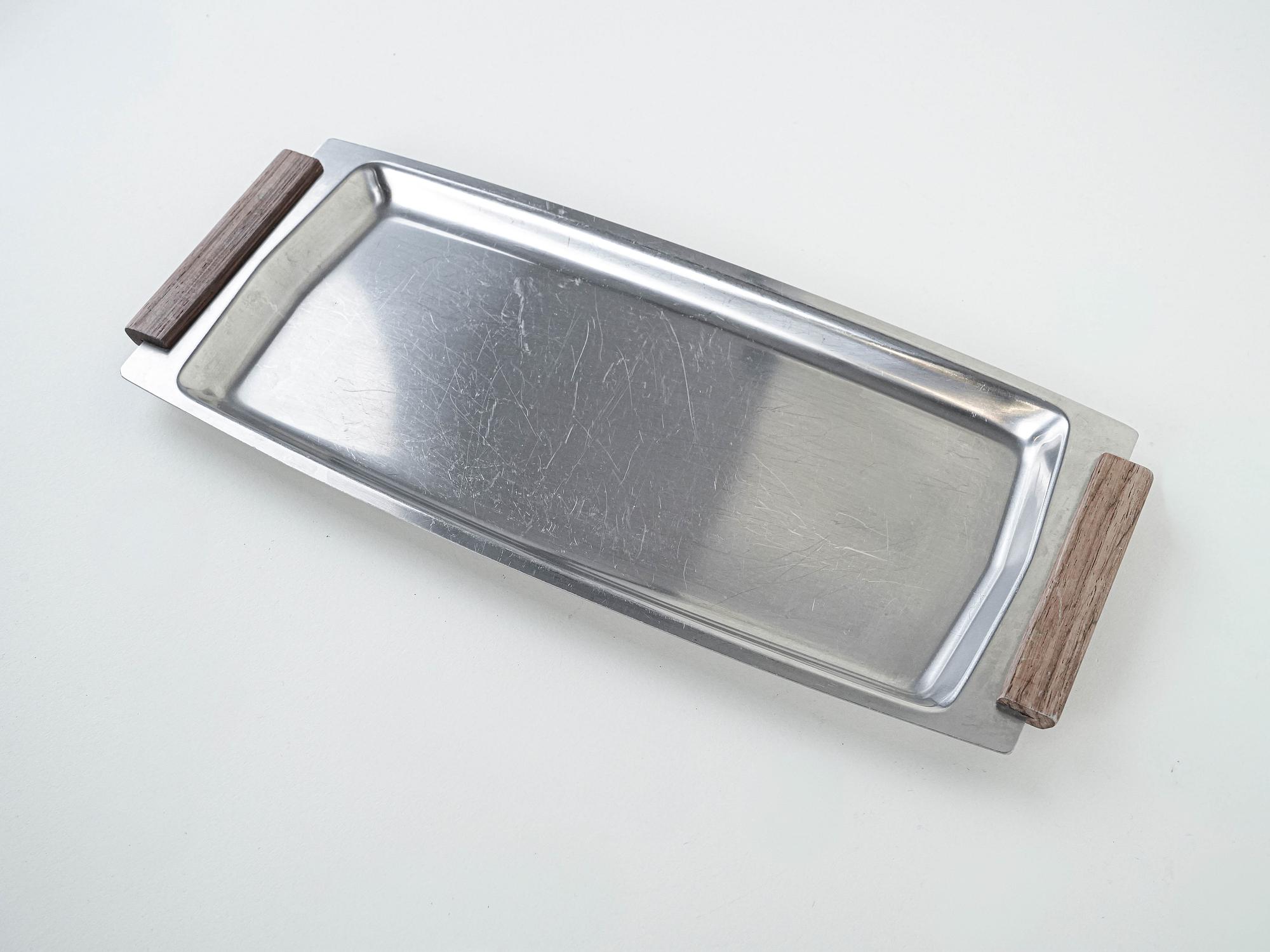 Rechteckiges Edelstahltablett 1970er Jahre 3