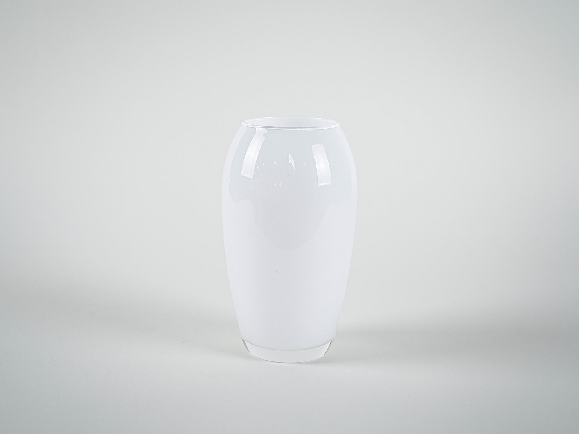Glass vase 1970s 3