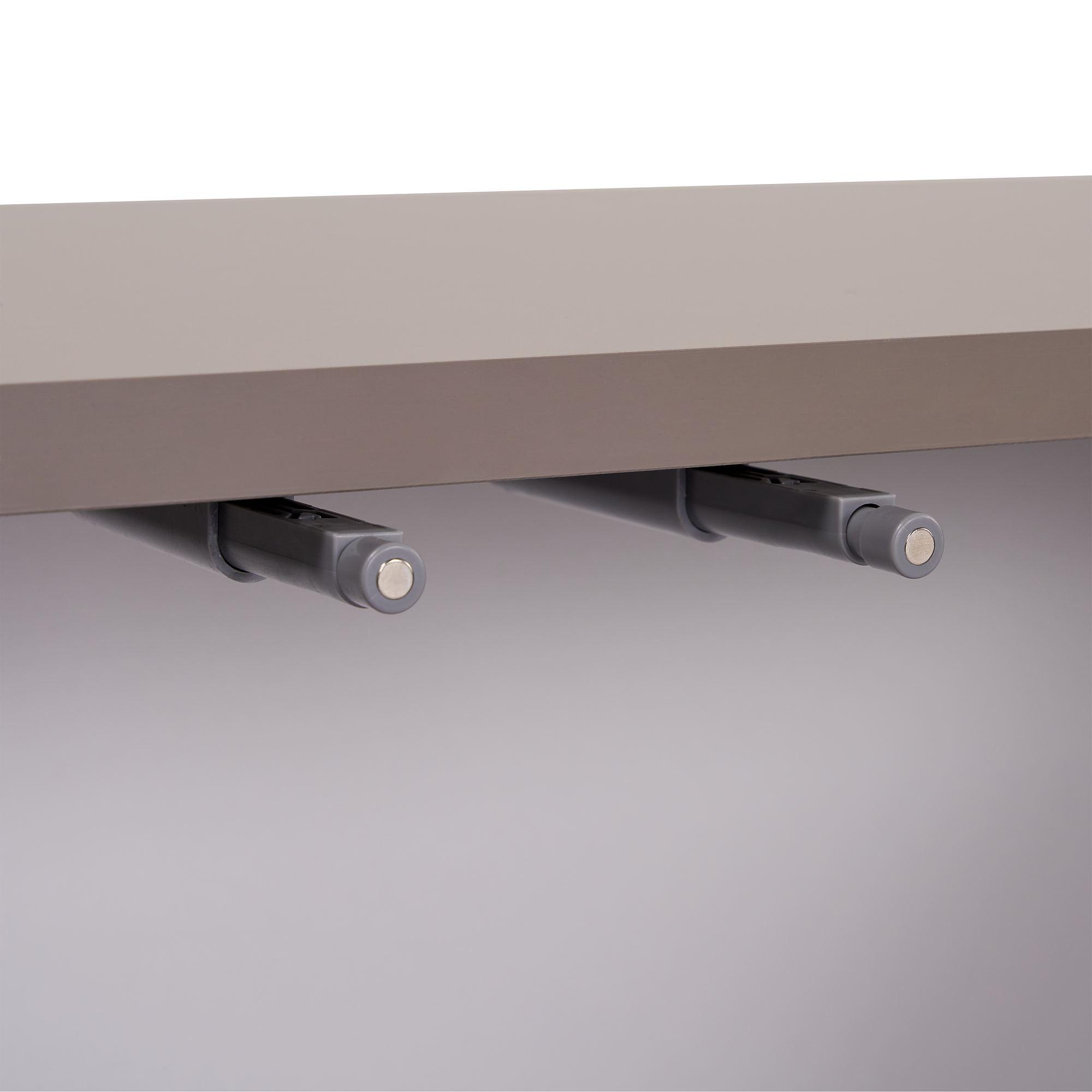 Aurelia Lowboard Atlas*? No, that's just the end of the prompt.

    Let's look for any other German words.
    Maybe "Lowboard" -> " 5