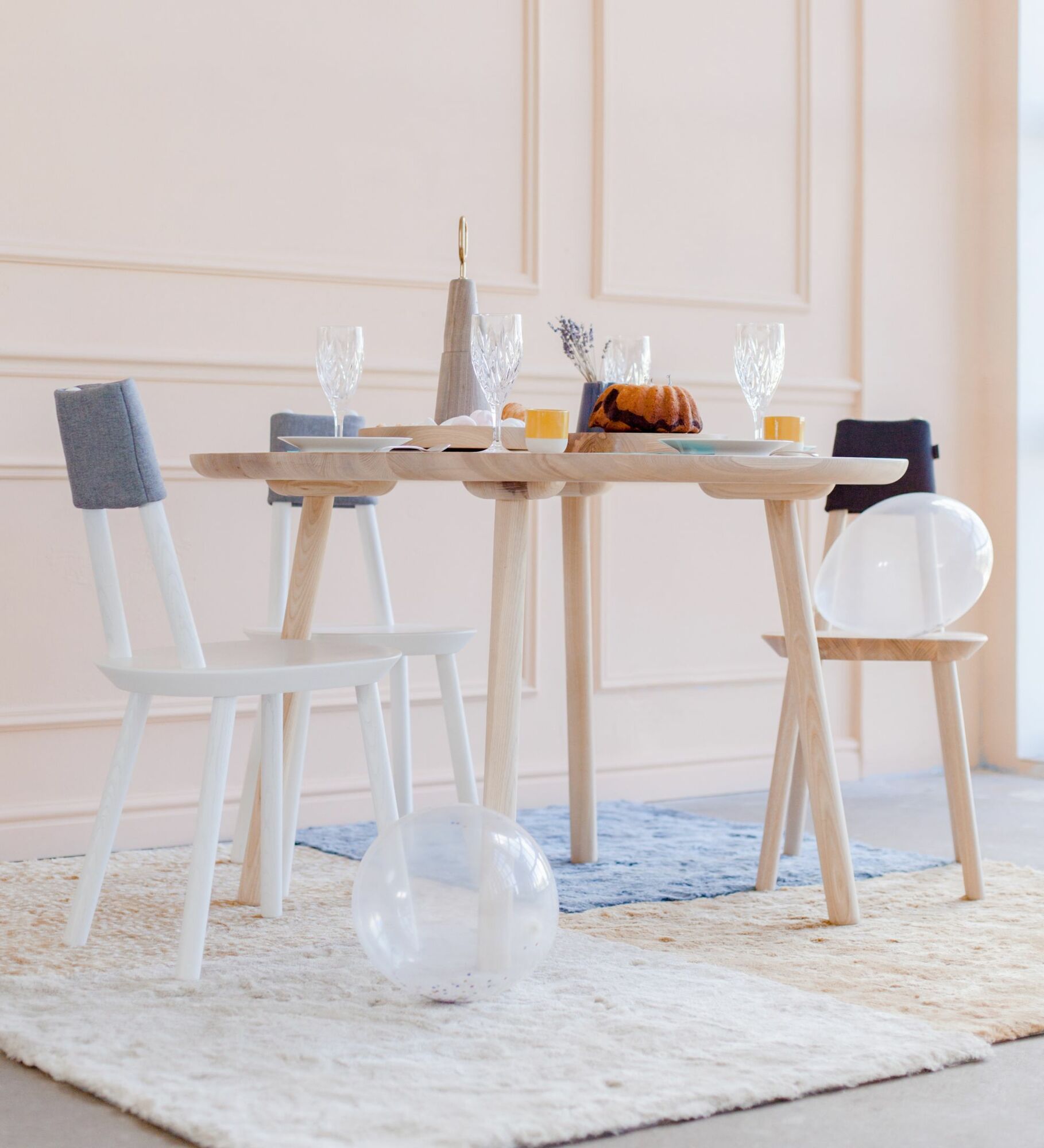 Naïve Esszimmertisch Eschenholz Massiv 5