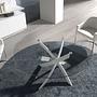 Round dining table
Glass
Steel
White 3
