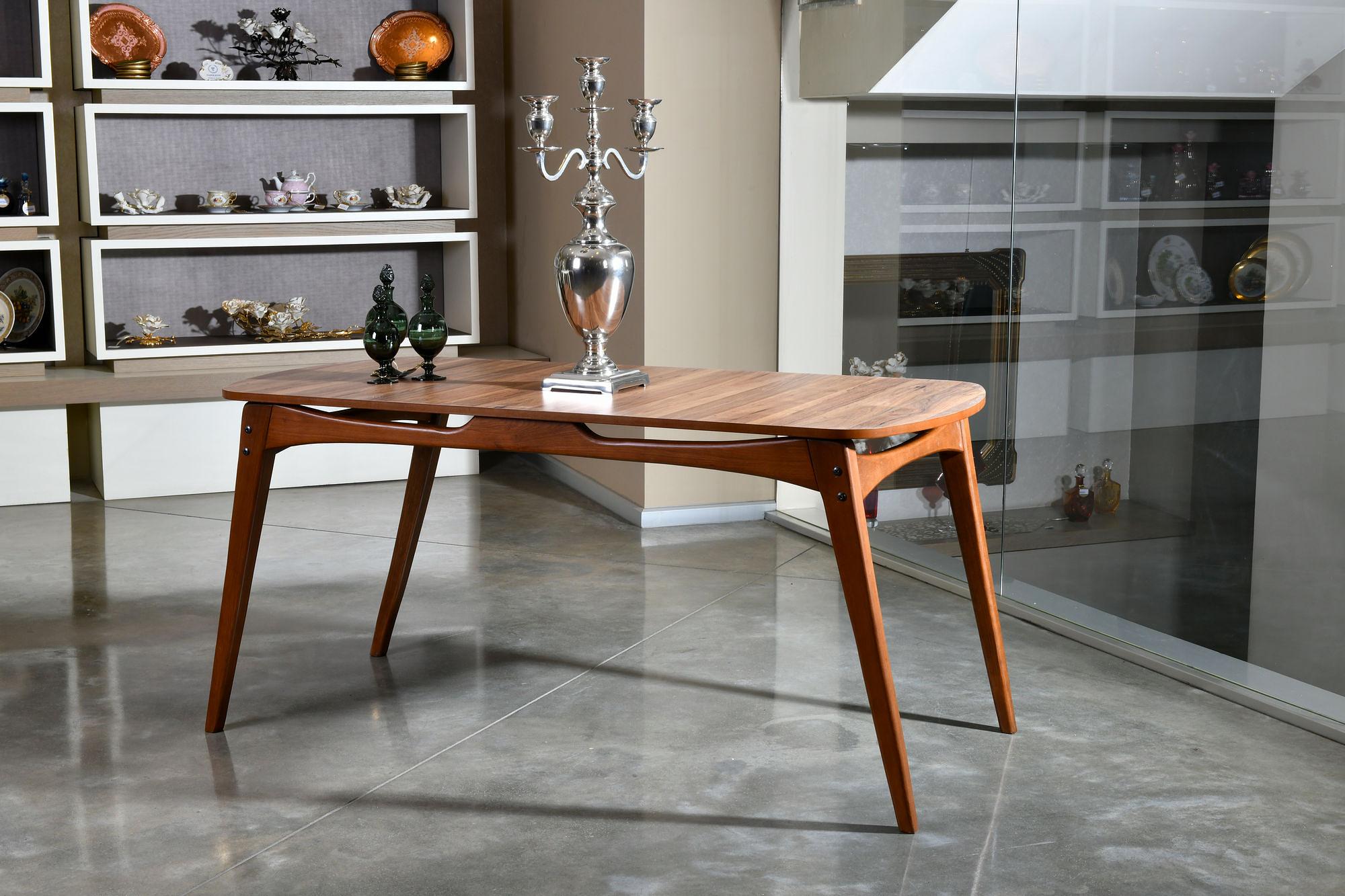 Touch Dining Table Walnut Brown 1