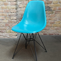 Eames Fiberglas Sidechair DSR Türkis 1