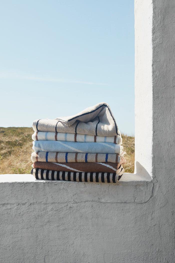 Raita Towel 100x150 cm Cotton Brown 3