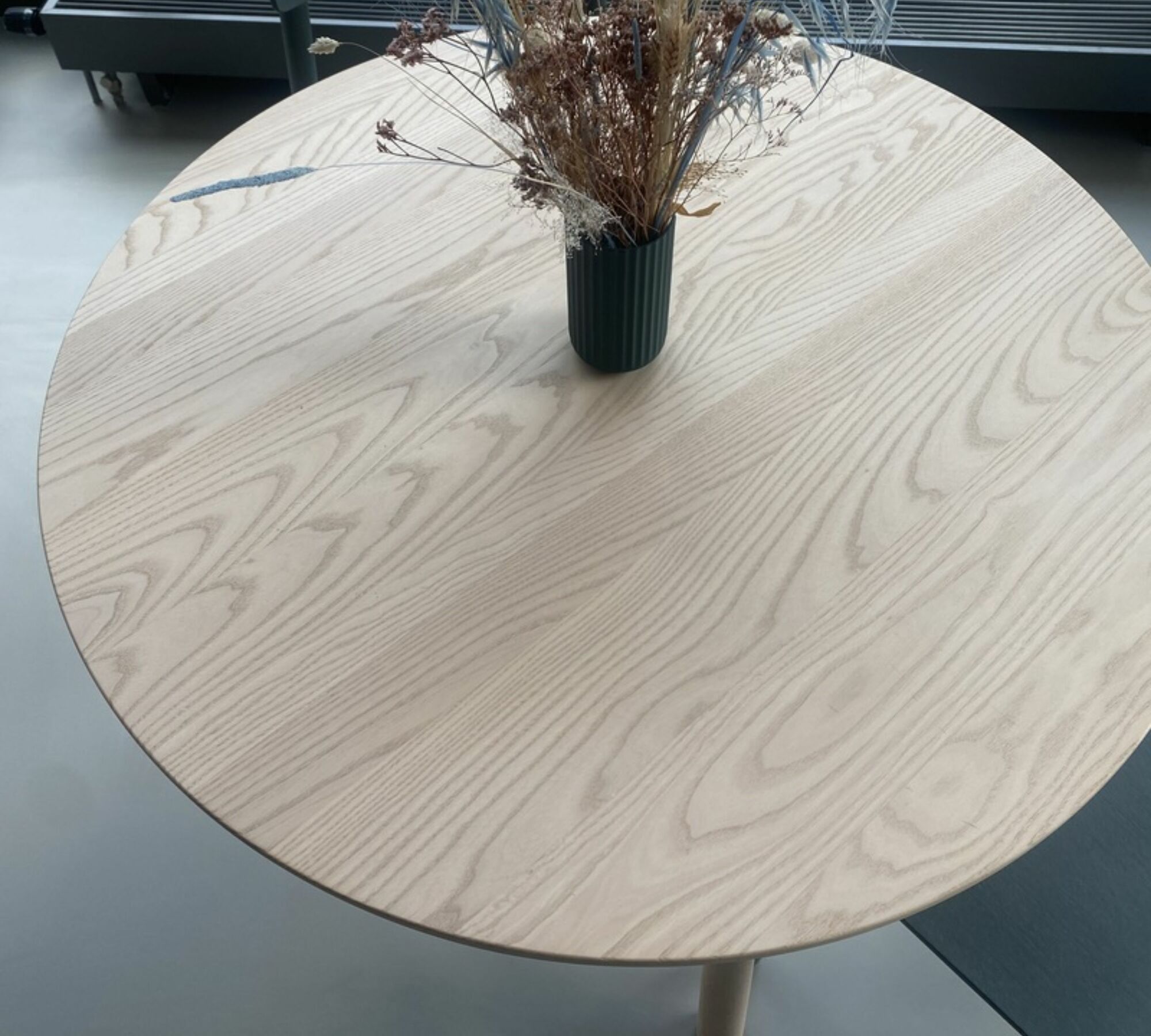 Profile Table Ash wood Natural Ø 94 cm 2