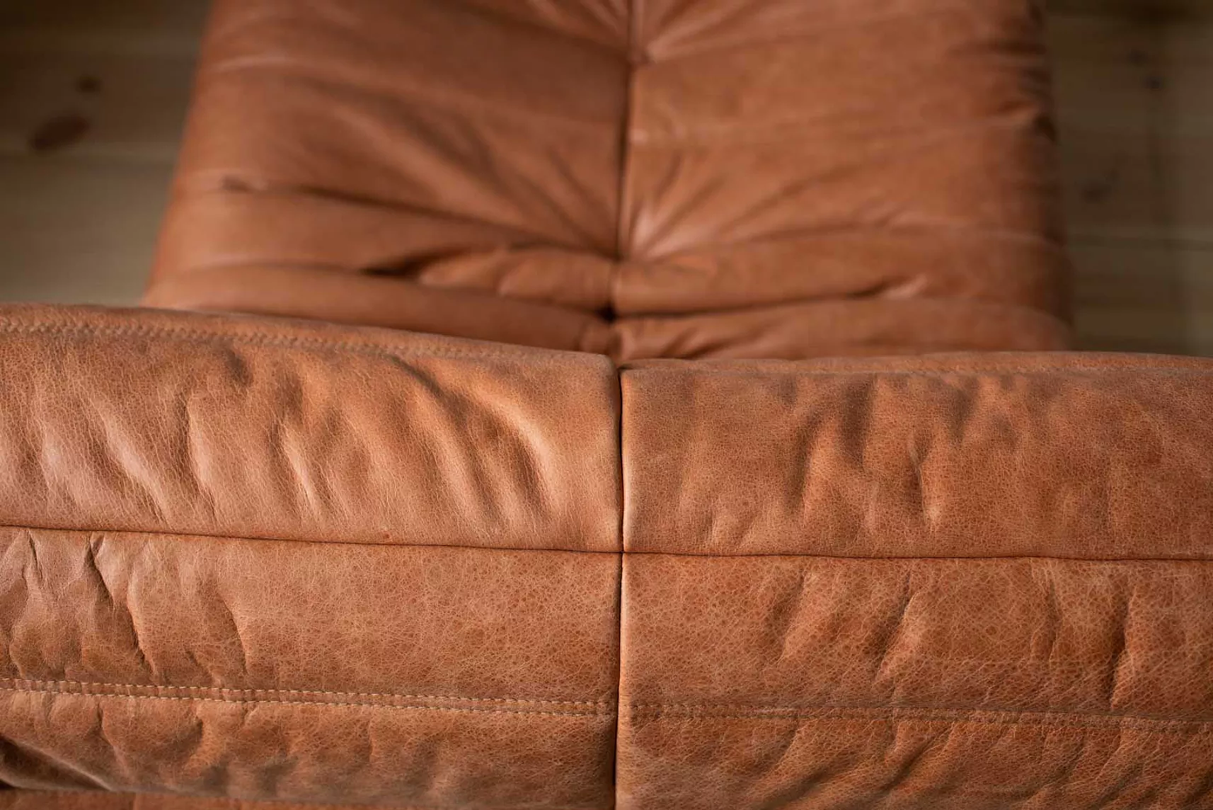 Togo Armchair Pull-Up Leather Peach Brown 4