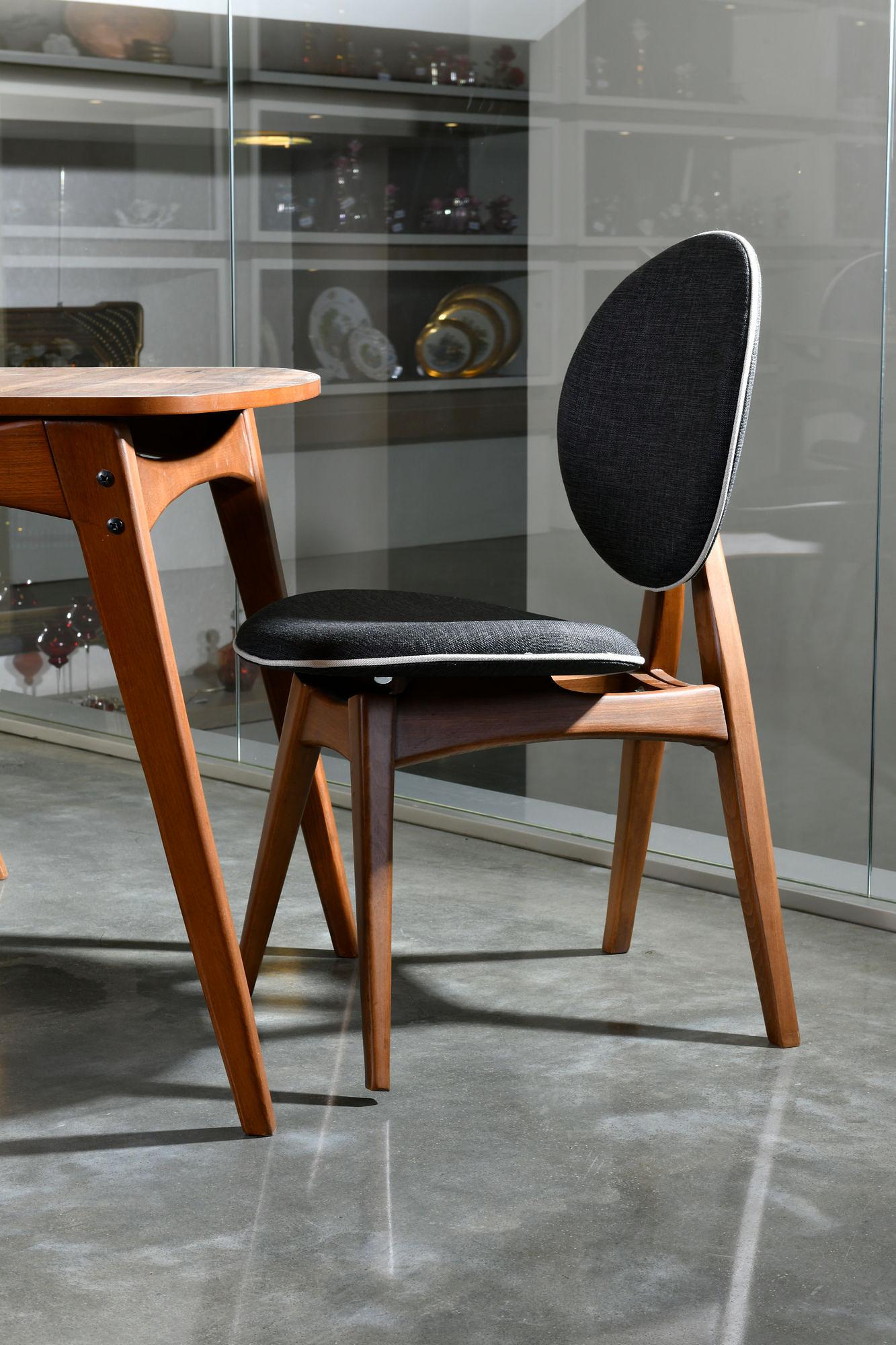 Touch Dining table set 5-piece. Linen Anthracite 3