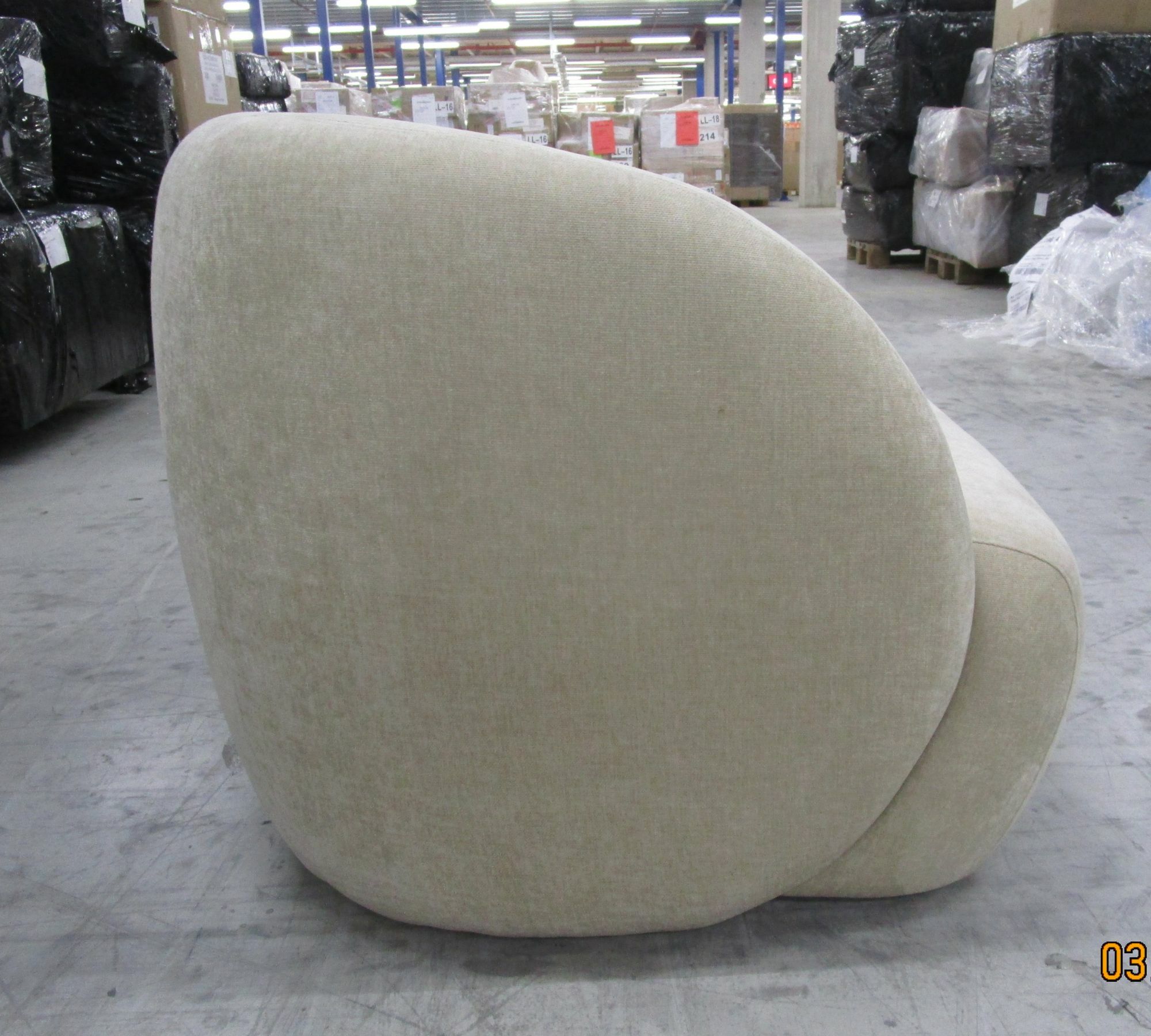 Design-Award-Winning Paula Sofa 3-Sitzer Danny Cream 6