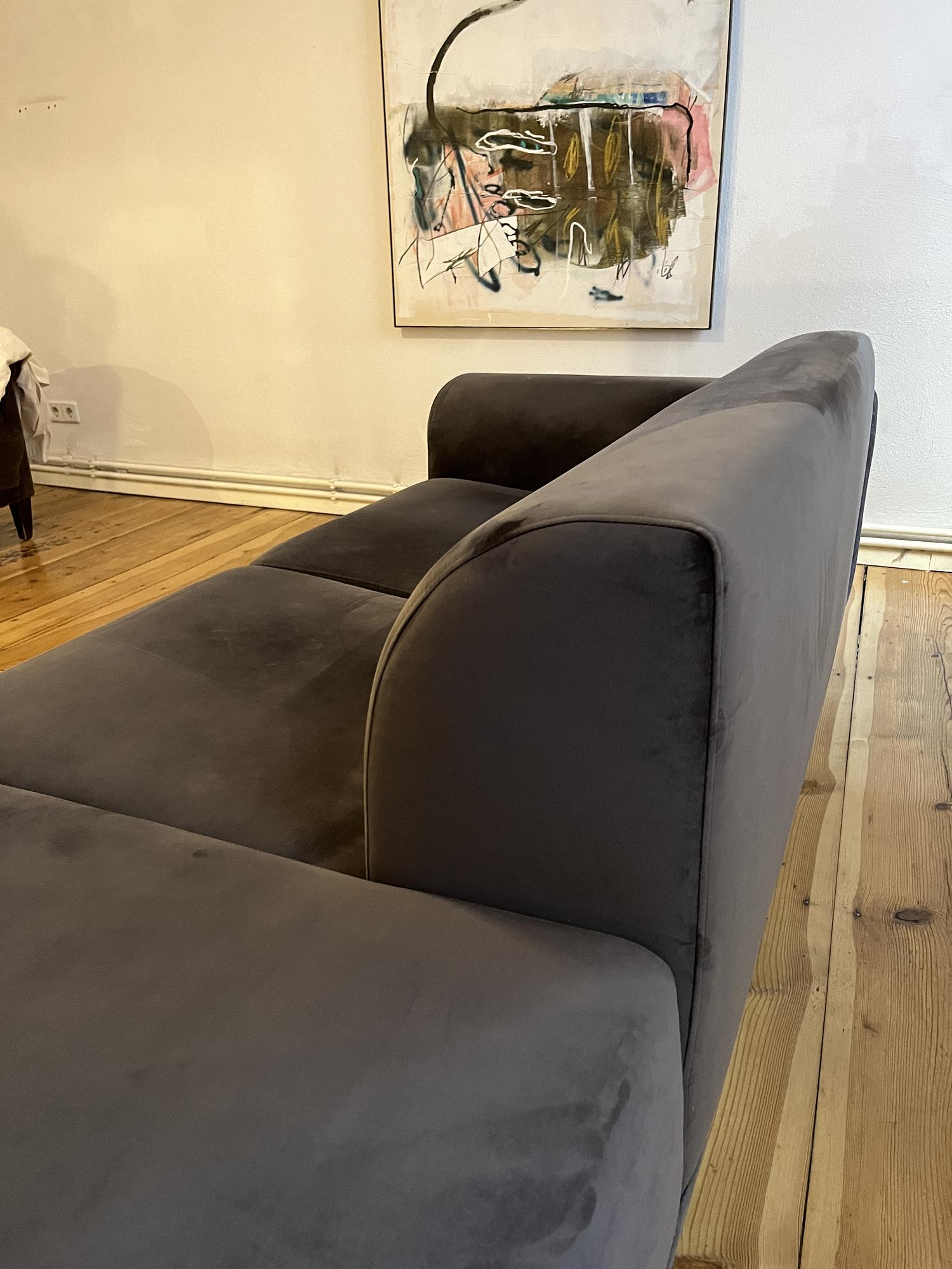 Hannah Sofa 2,5-Sitzer Velour Grey 2