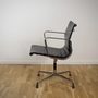 Alu Chair EA 107 Leder Schwarz 1