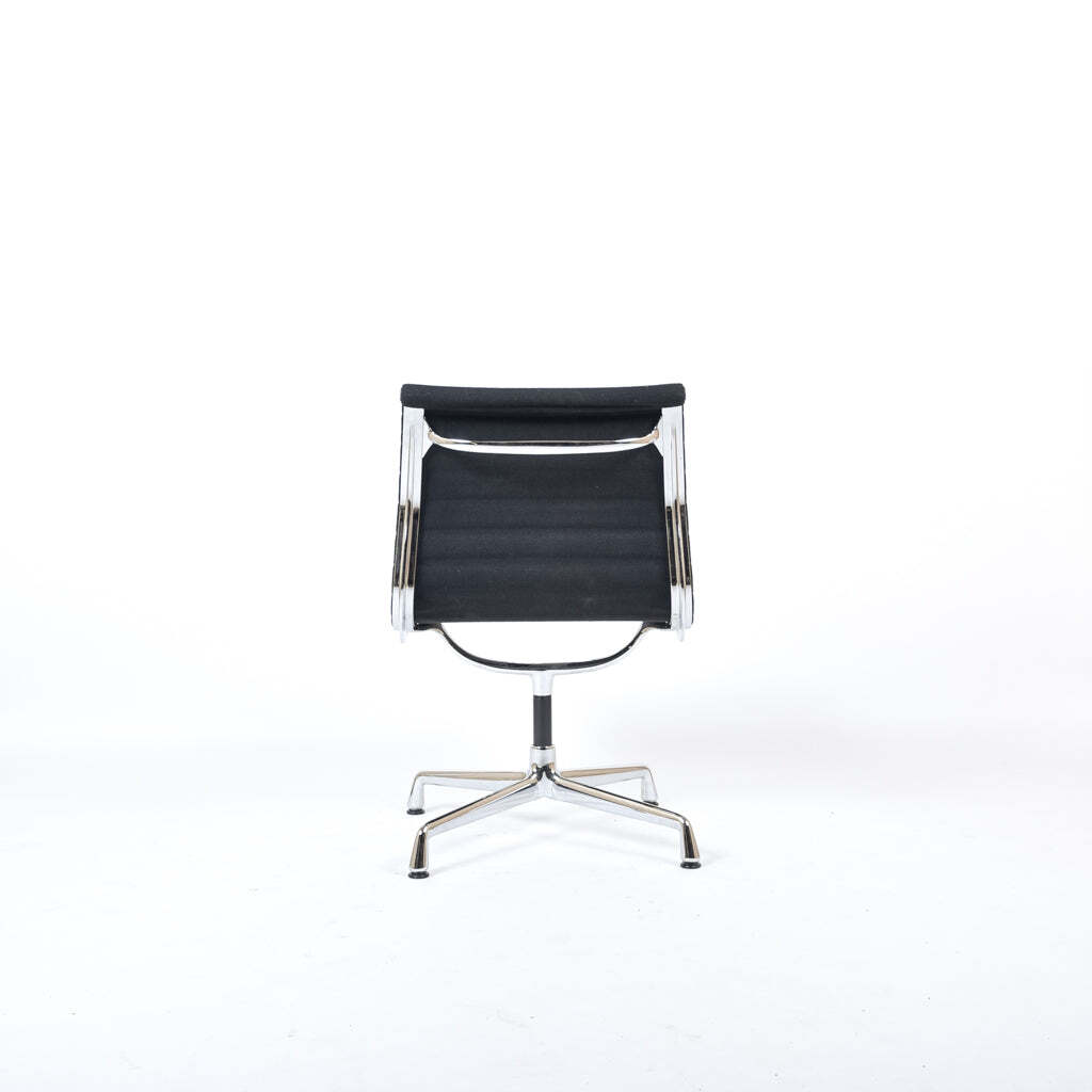 Eames EA 105 Stuhl Stoff Schwarz  4