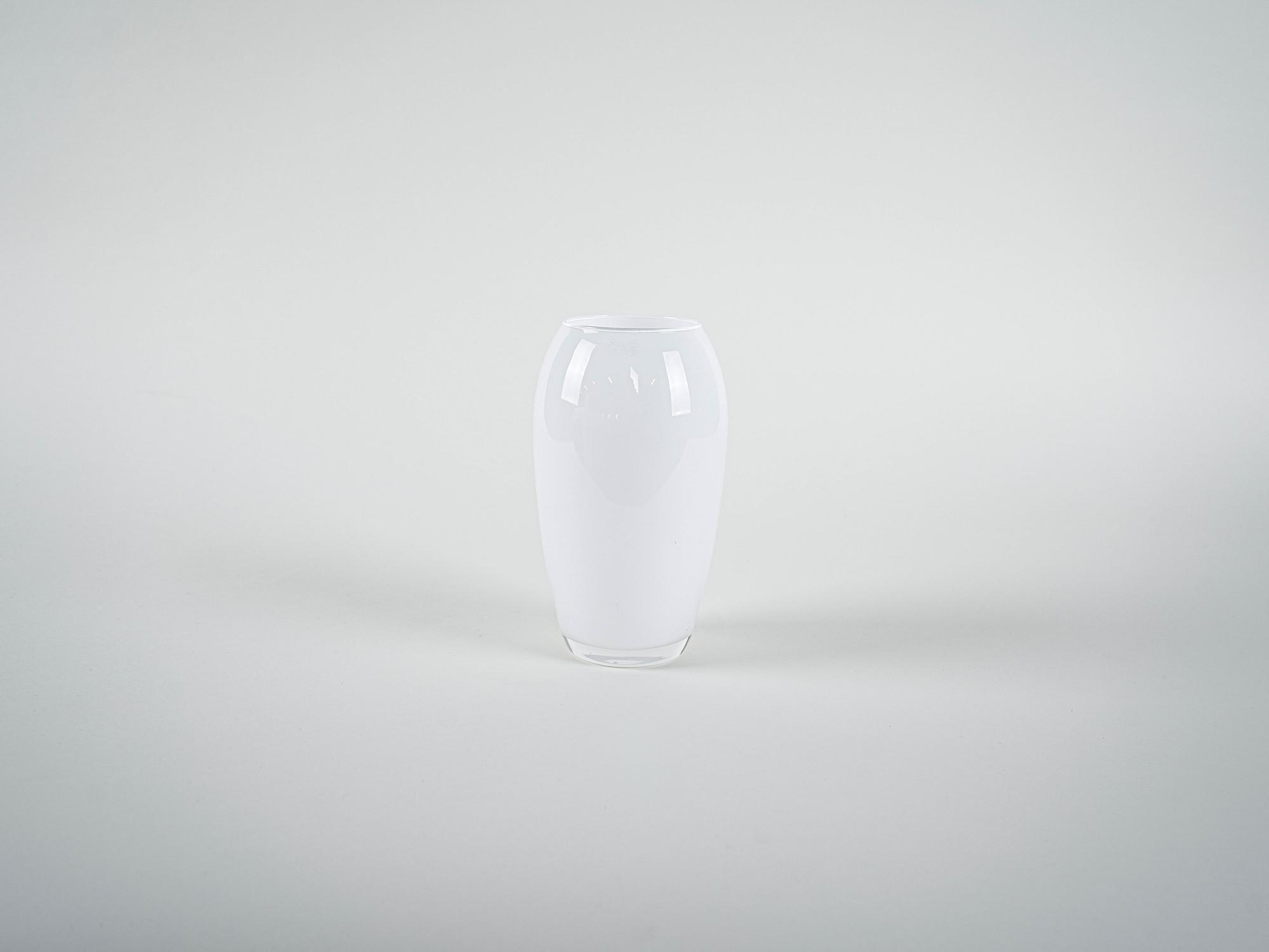 White Vase 1970s White 2