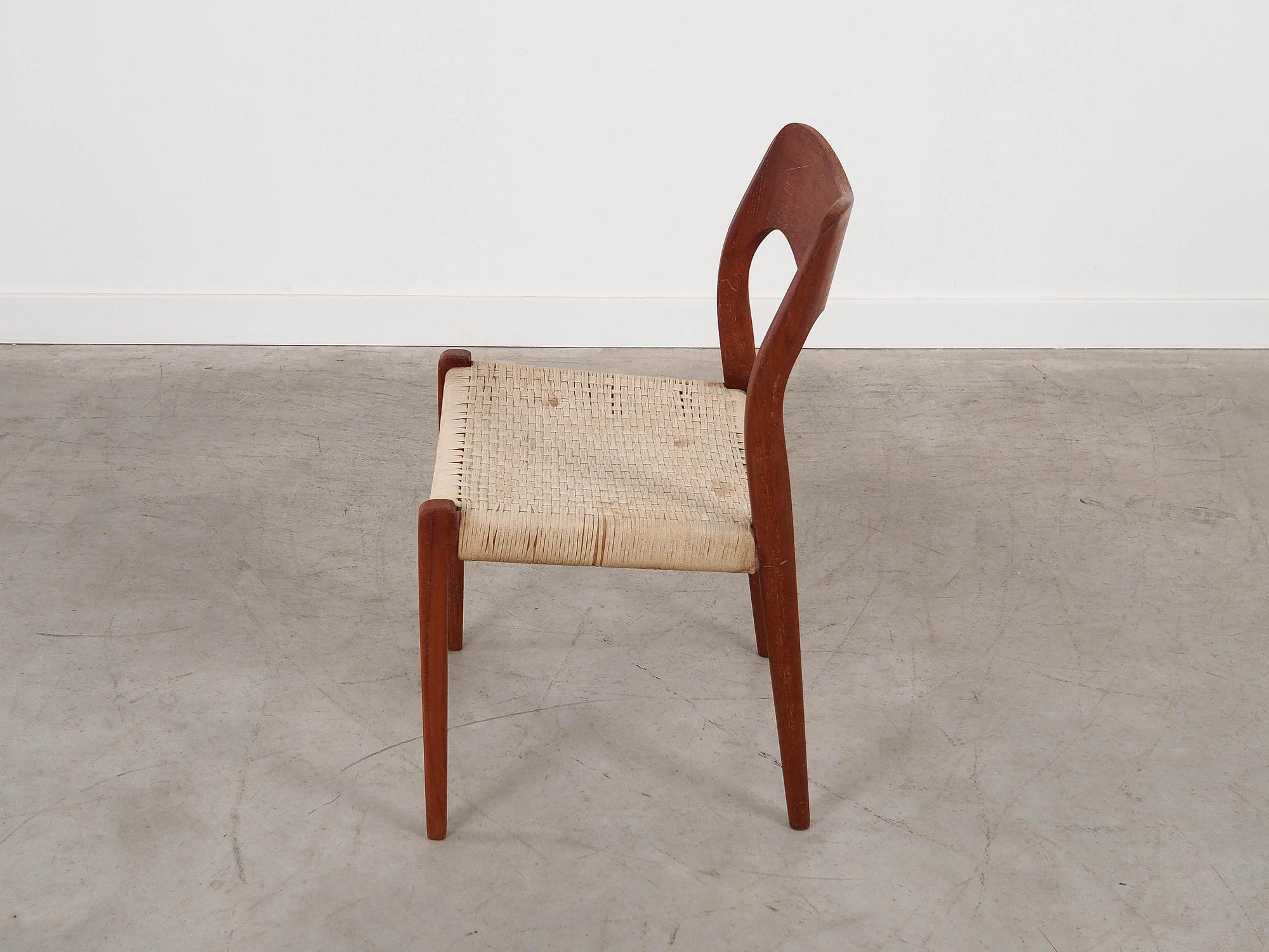 Teak wood chair 1960s 5