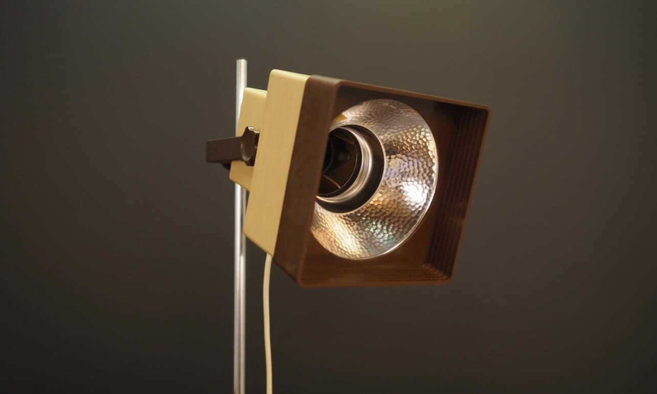 Vintage Table Lamp Metal Plastic Cream 1960s 4