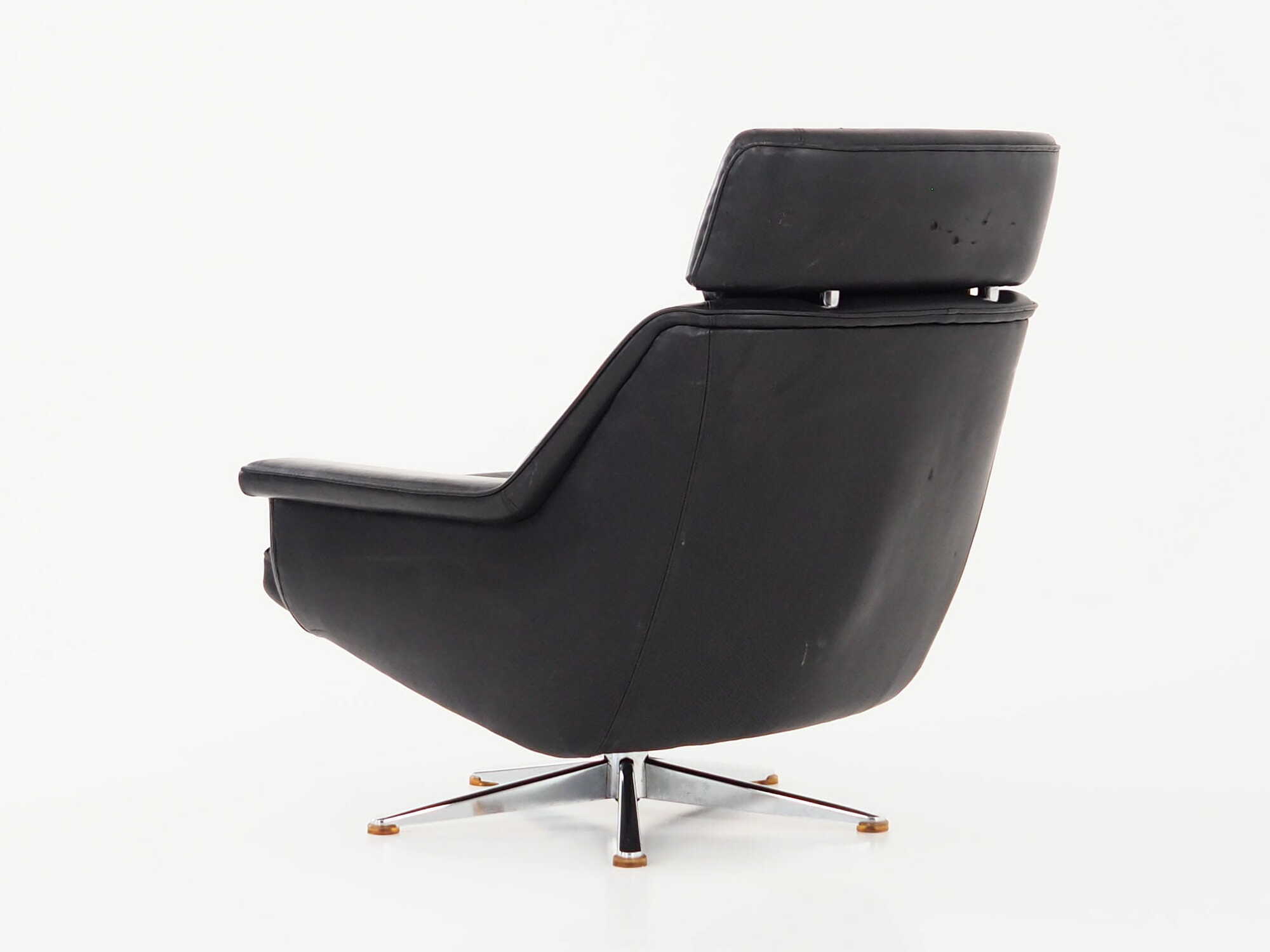 Vintage office chair leather black 1970s 7
