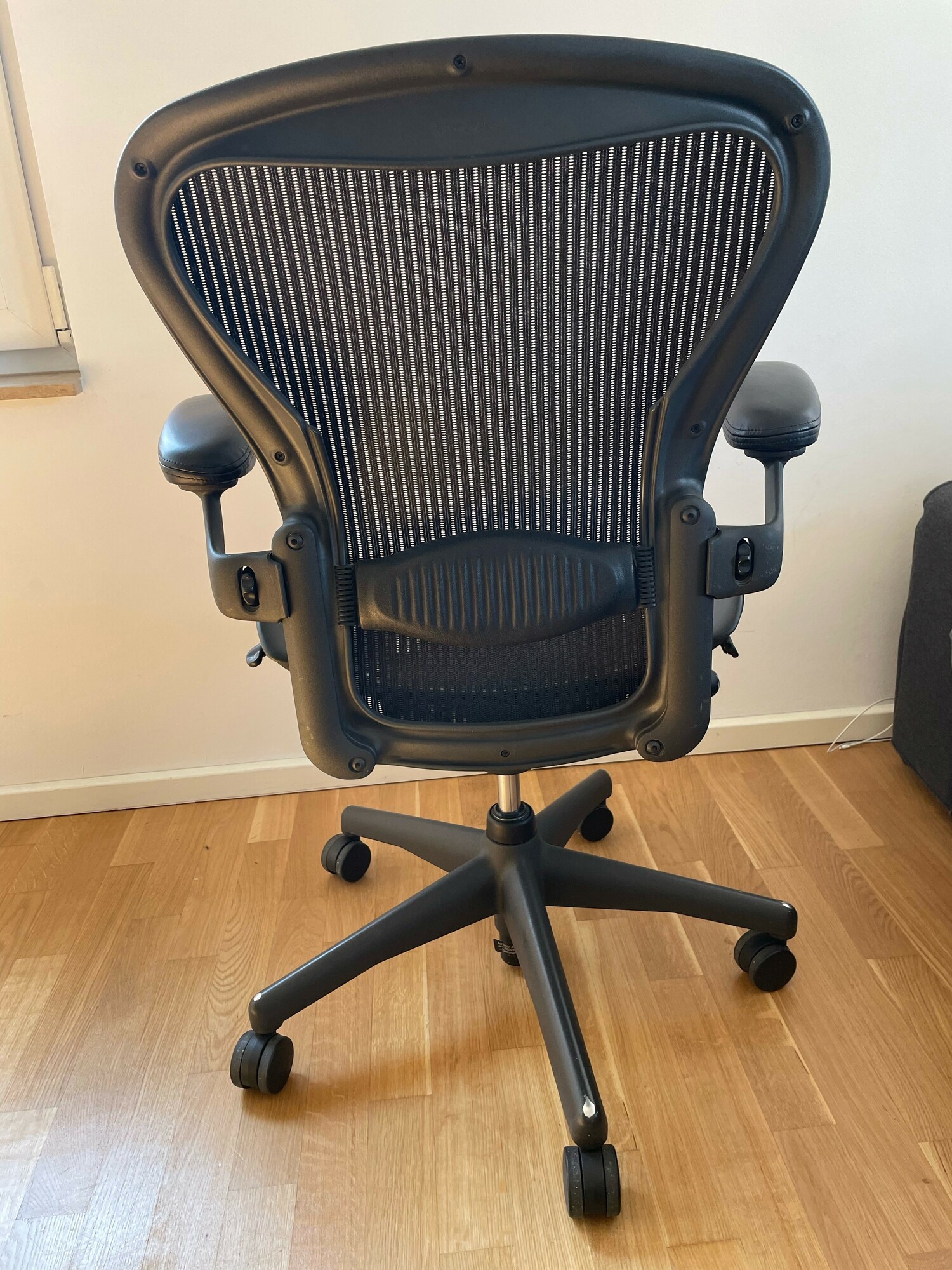 Aeron Chair von Herman Miller Graphite 2