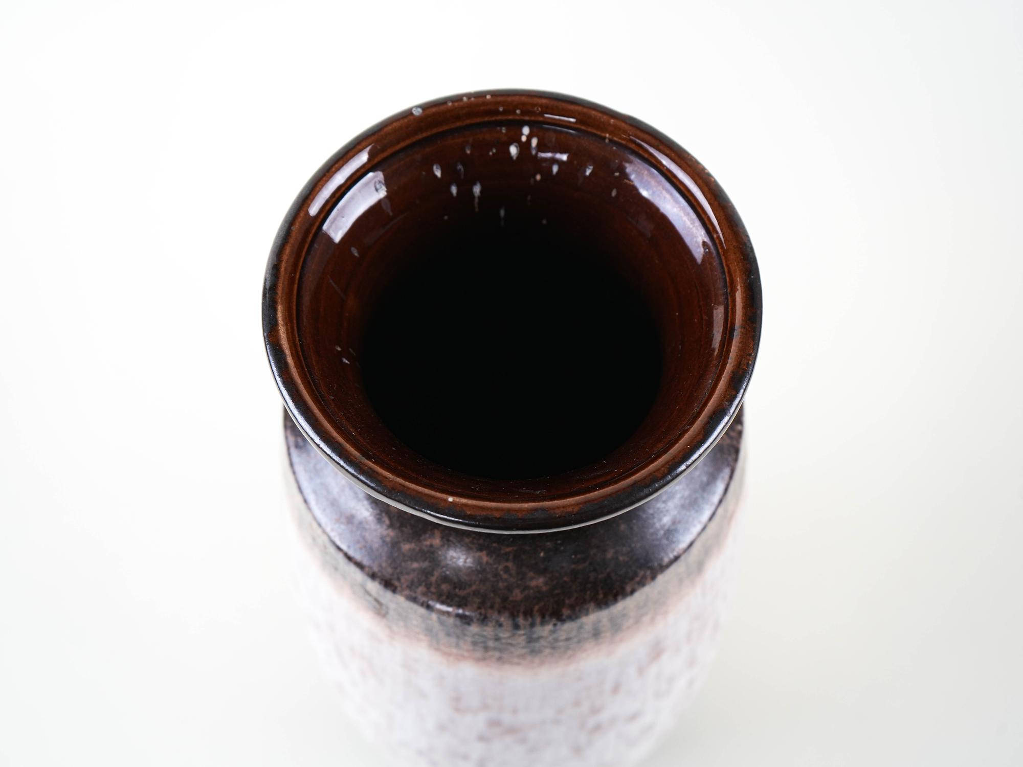 Ceramic vase 1970s 6
