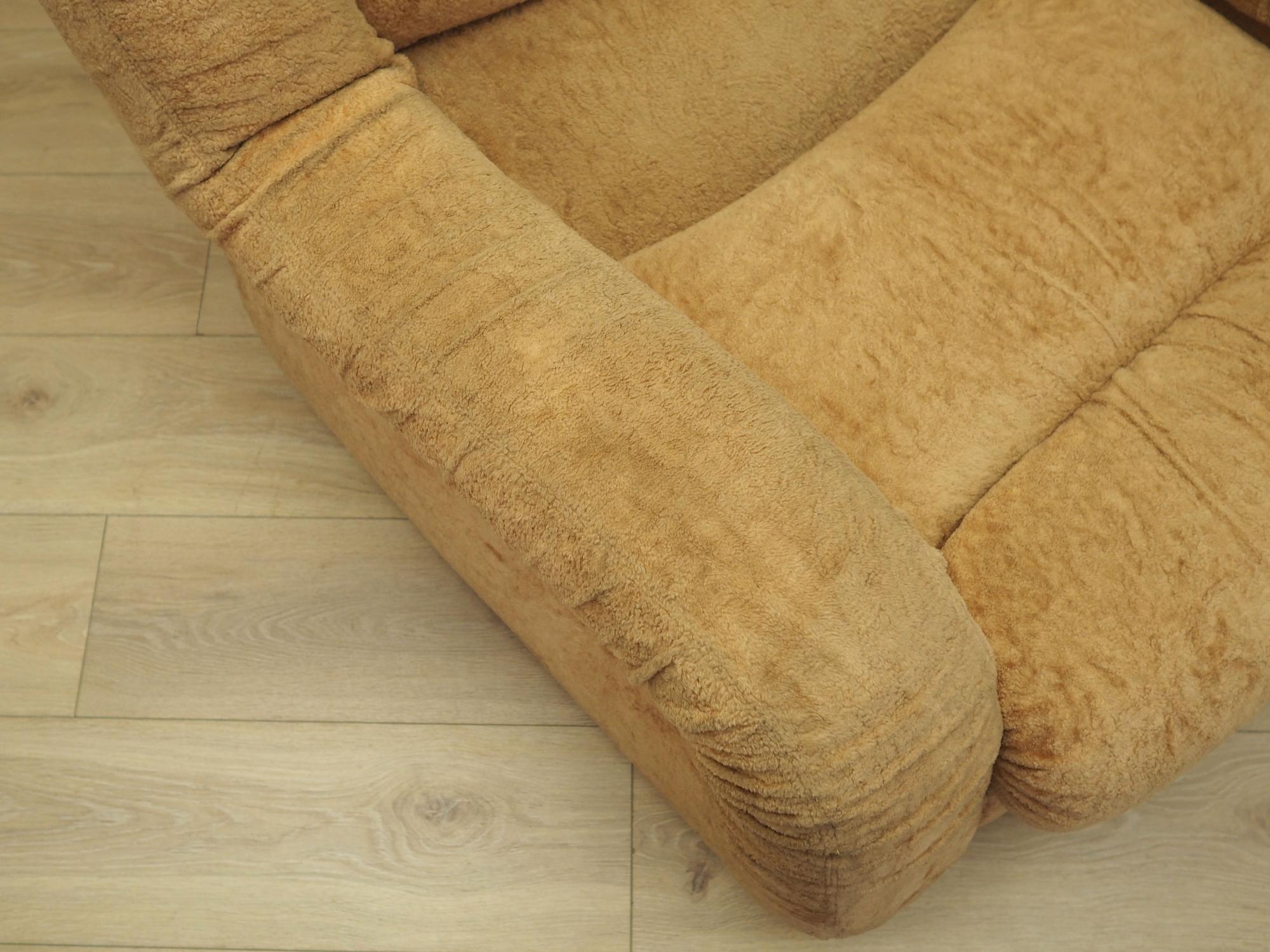 Poltrona beige anni '60 10