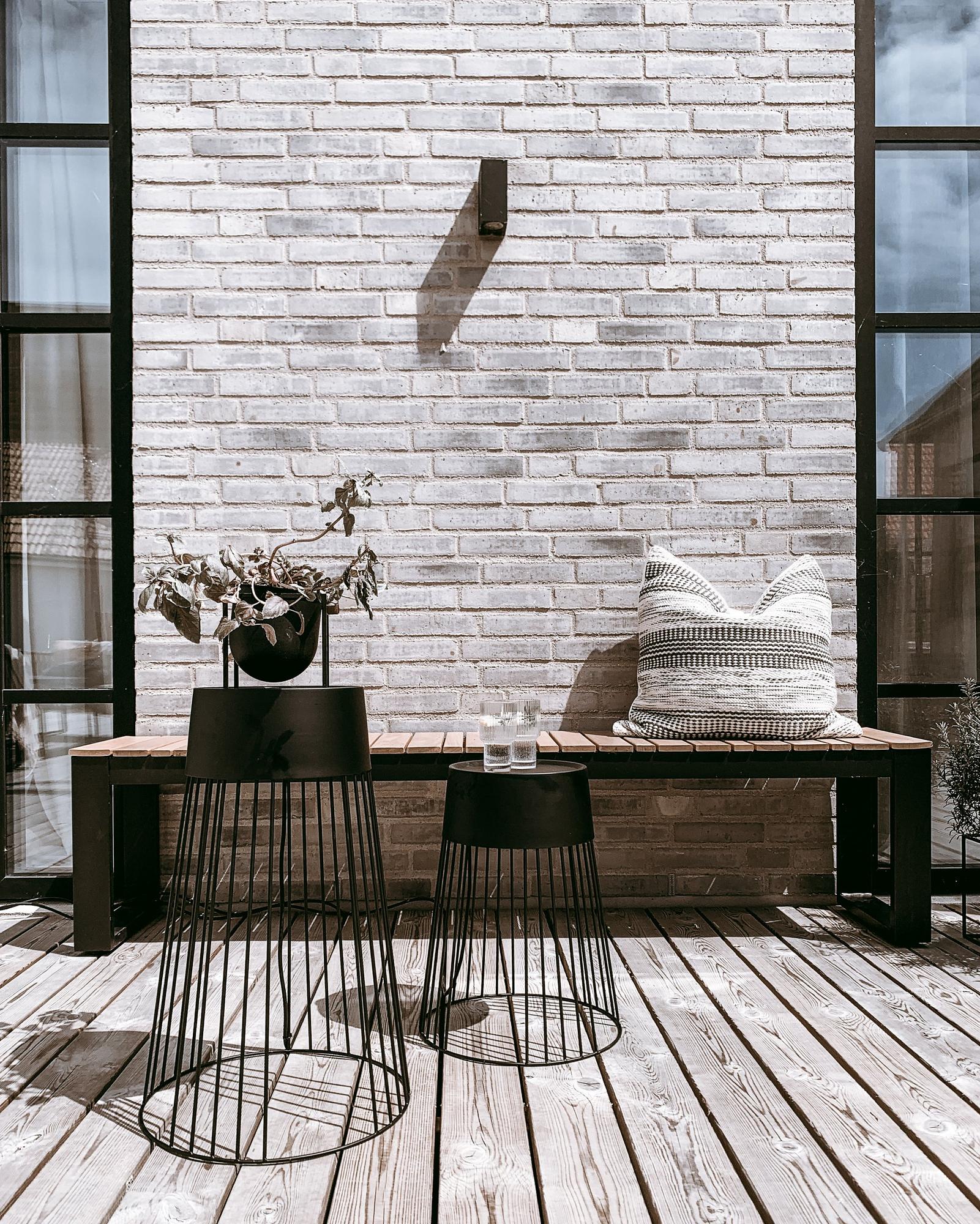 Koster 45 Floor lamp Metal Black IP44 2