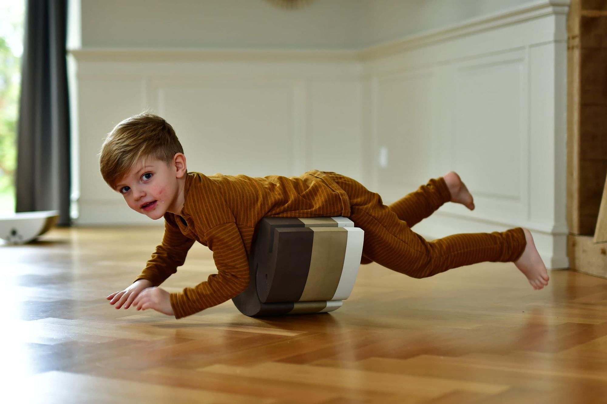 Elephant Medium stool Sand grey 2