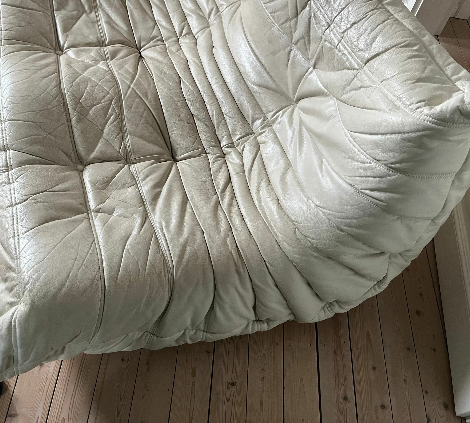 Togo Sofa 2-Sitzer & Sessel Leder Diva Blanc 2