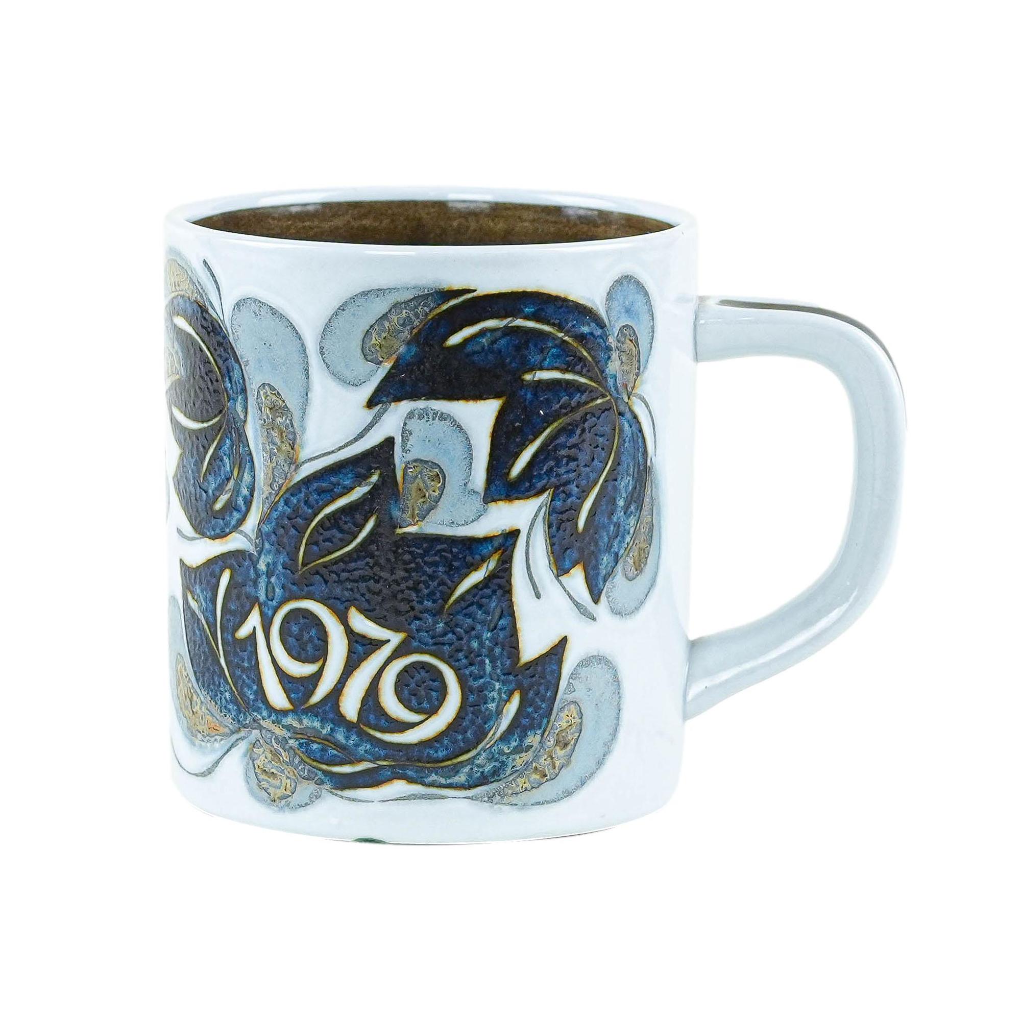 Porcelain cup 1970s Ivan Weiss 0